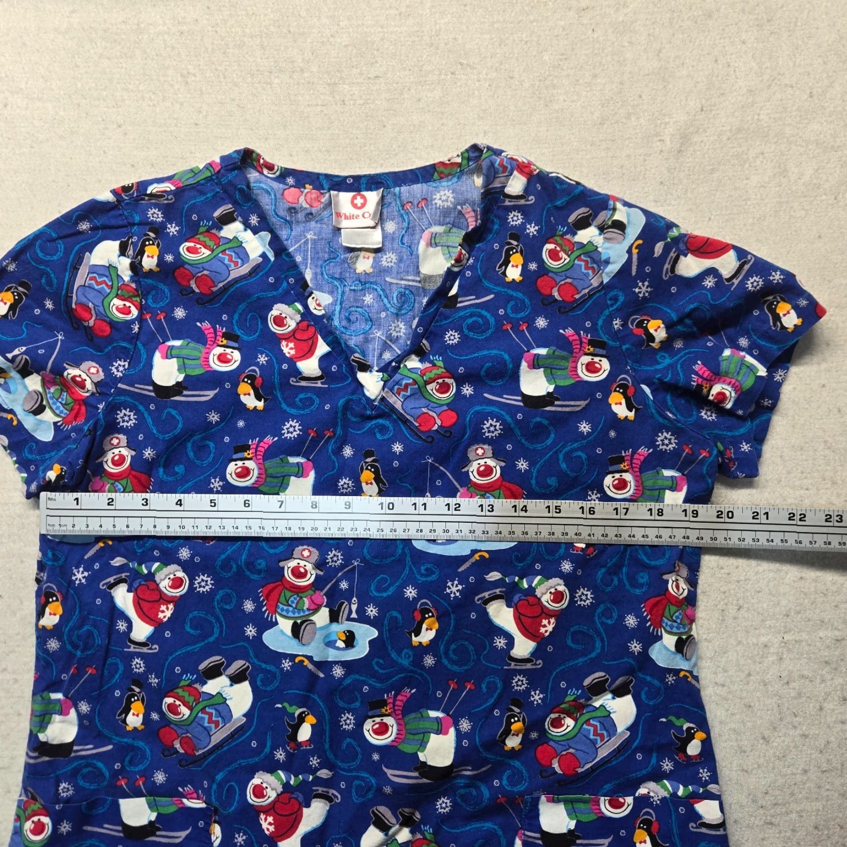 Vintage VINTAGE White Cross Shirt Women Large Blue Snowman Holiday Scrub Top Shirt Adult Womens Large Snowman Patterned 90s Christmas Size L / US 10 / IT 46 - 4 Thumbnail