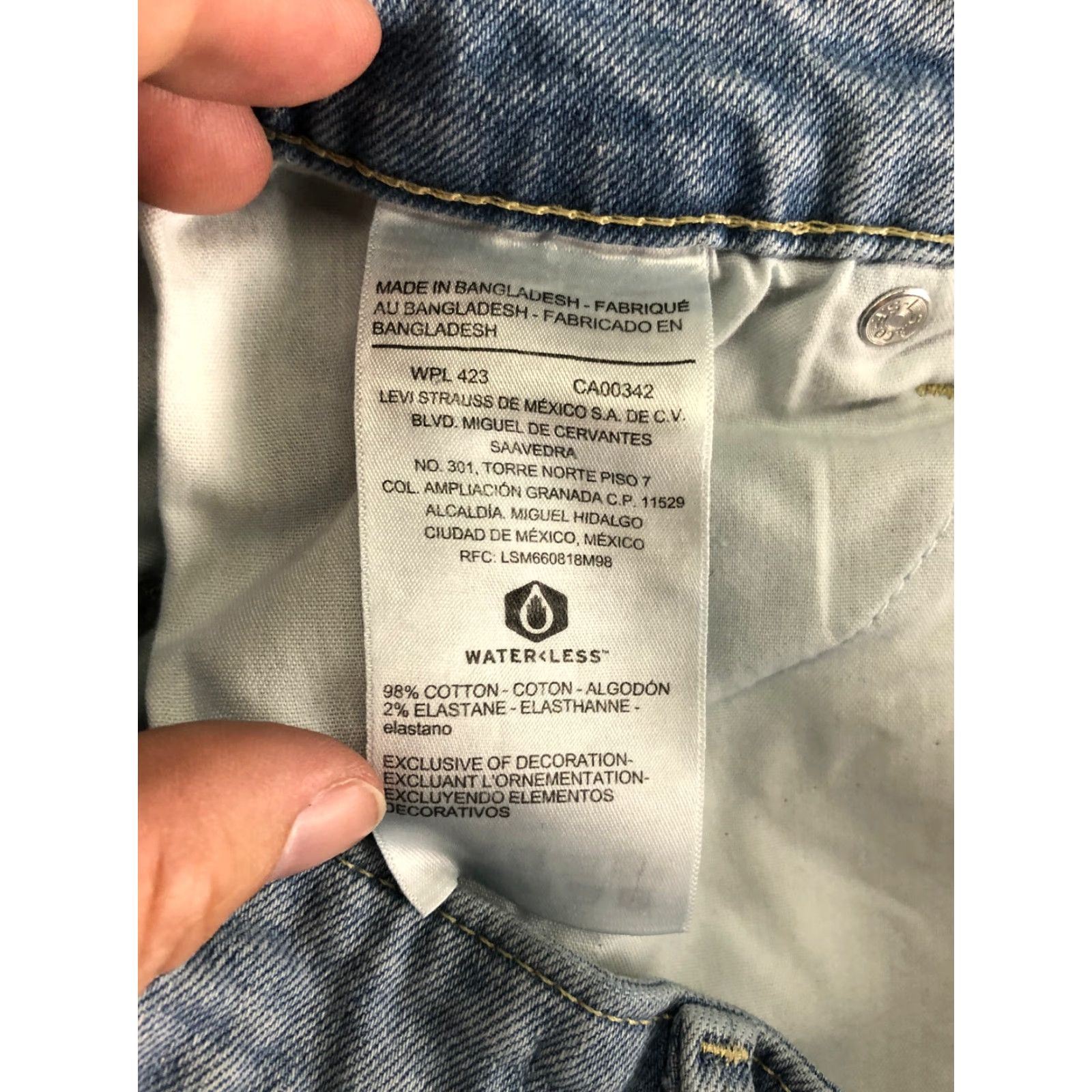 Denizen VINTAGE Denizen Womens 8 Mid Rise Boyfriend Blue Jean Shorts 30" Waist Jeans Denim Cotton City Barbi? Size 30" / US 8 / IT 44 - 7 Thumbnail