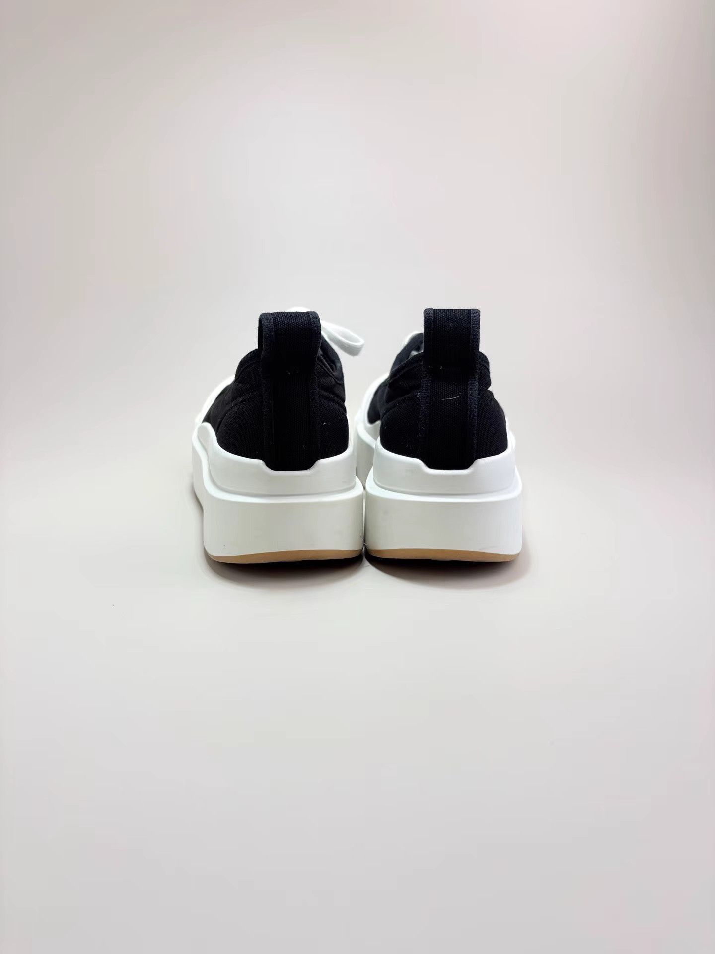 Bottega Veneta Bottega Veneta BV Black & White Platform Sneakers K1 Size US 10 / EU 43 - 3 Thumbnail