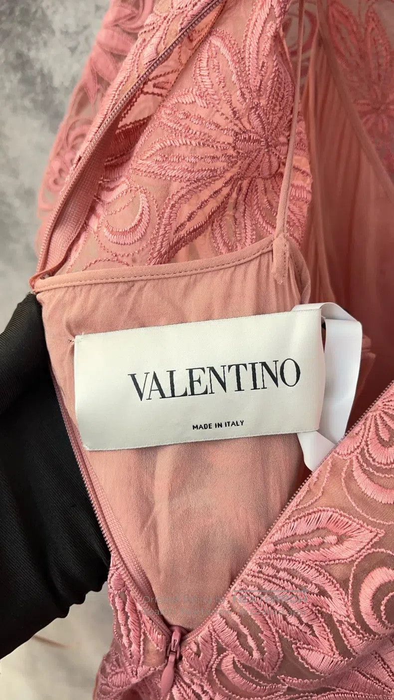 Valentino Valentino Pink embroidered cut-out dress Size M / US 6-8 / IT 42-44 - 3 Thumbnail