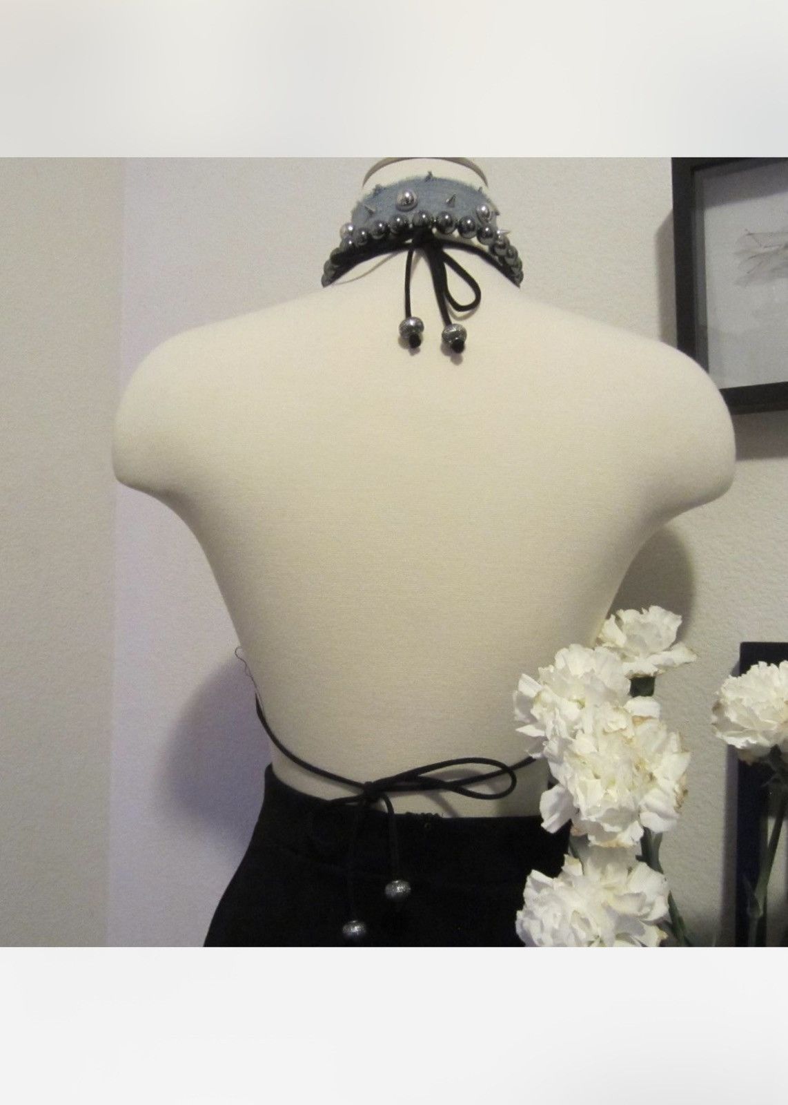 Designer × Other small bikini top 🤍 ♻️ It features a white flower pattern Size ONE SIZE - 3 Thumbnail