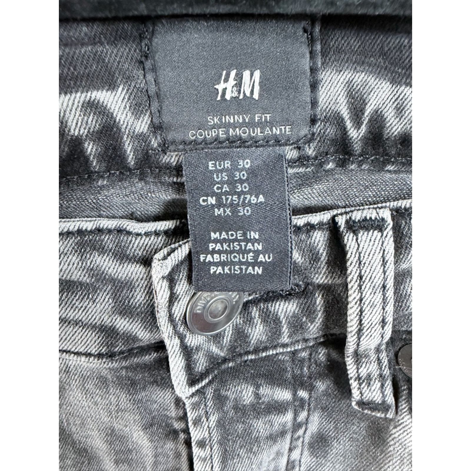 H&M H&M Grey Acid-Wash Skinny Jeans w Black Distressed Panels Size US 30 / EU 46 - 3 Thumbnail