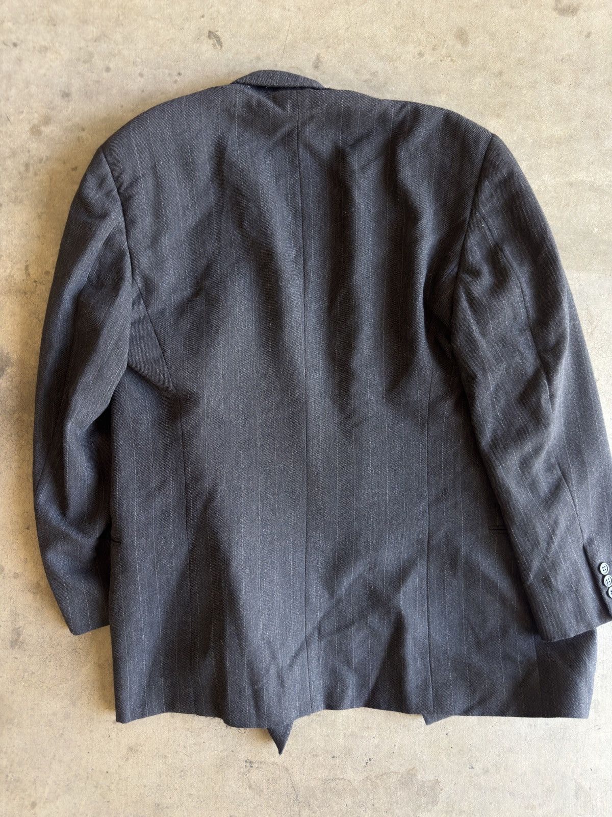 Giorgio Armani Giorgio Armani Made in Italy Pinstripe DB Peak Lapel Jacket Size 42L - 6 Thumbnail