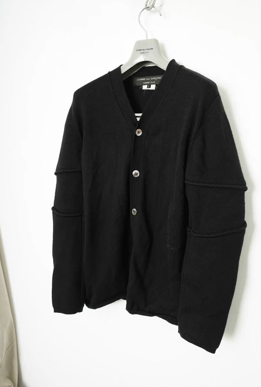 Comme des Garcons Comme des Garçons Cut-Out Armor Sleeve Cardigan Size US S / EU 44-46 / 1 - 2 Thumbnail