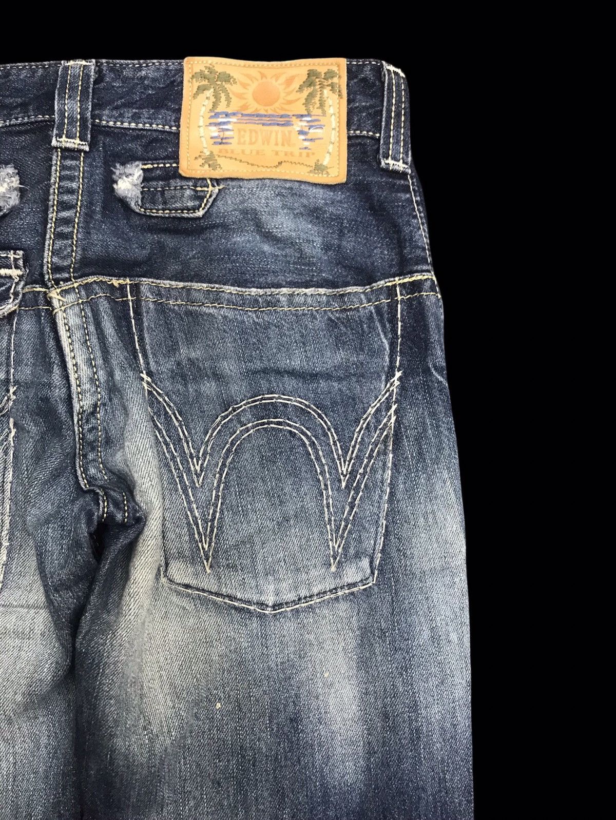 Edwin EDWIN DISTRESSED STONEWASH TWISTED LEG DENIM F145 Size US 32 / EU 48 - 12 Thumbnail