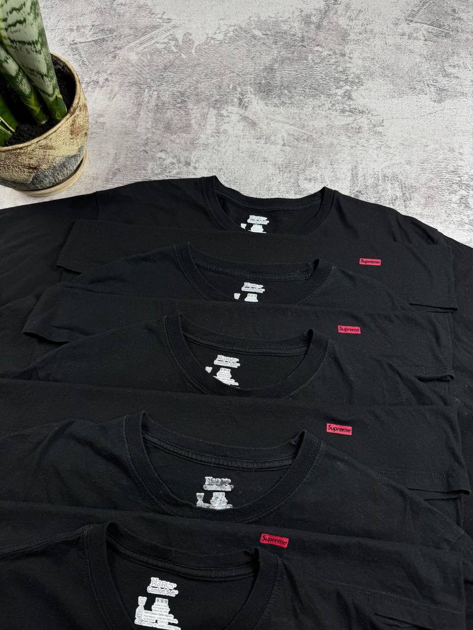 Supreme x5 Supreme Hanes Men’s M Size Black Comfort Soft Basic Cotton Jersey T-Shirt Tee Size US M / EU 48-50 / 2 - 7 Thumbnail