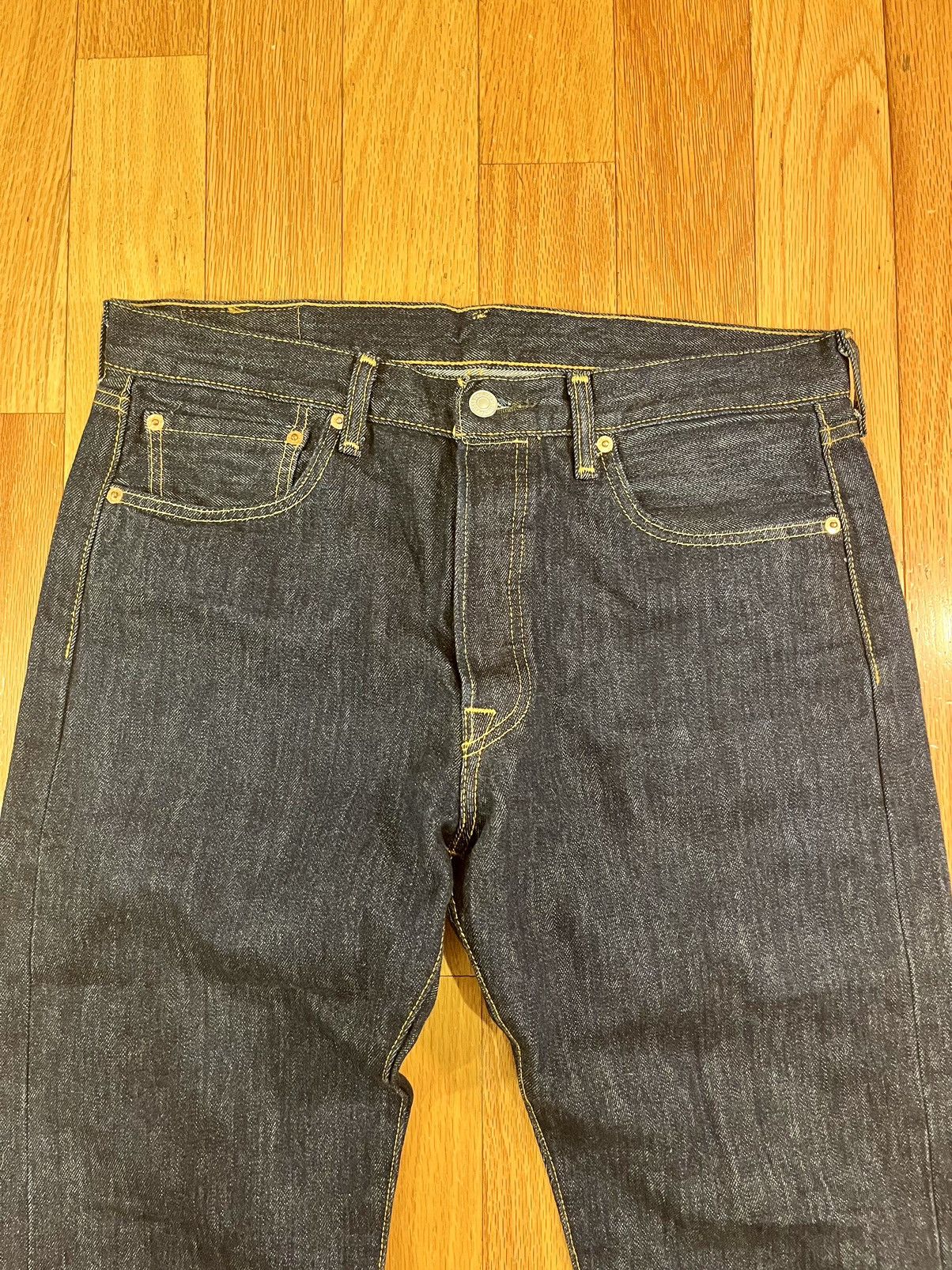 Levi's 2000s Levi’s Navy Denim 501 33/30 Button Fly Size US 33 - 5 Thumbnail
