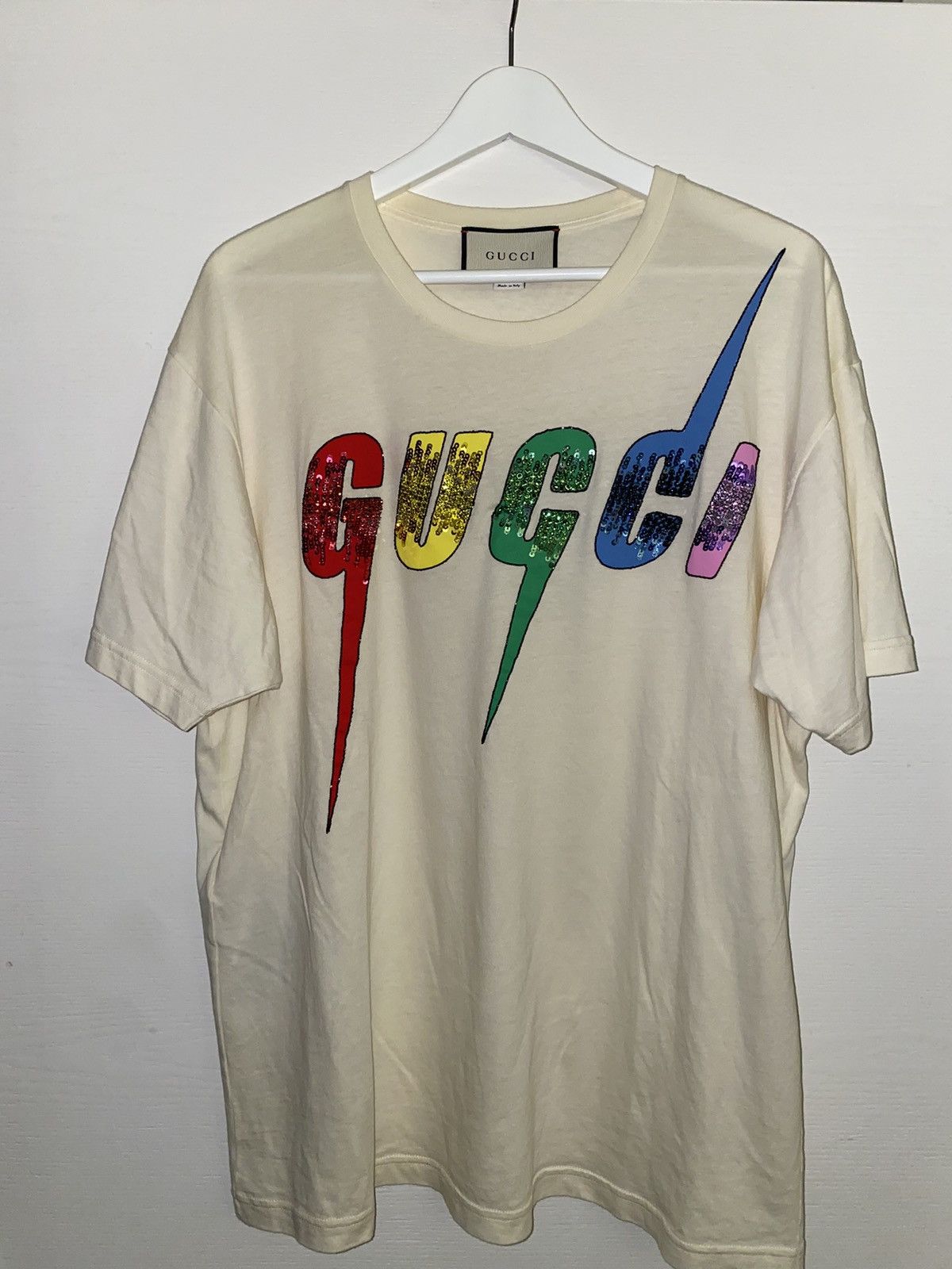 Gucci paillettes logo t-shirt