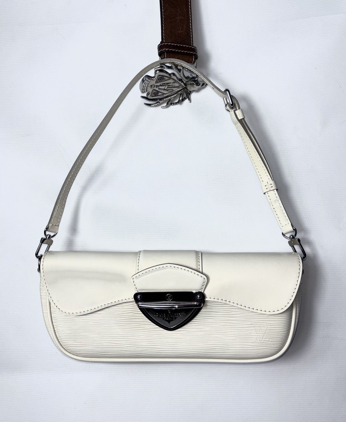 Louis Vuitton Louis Vuitton Pochette Montaigne leather bag Size ONE SIZE - 1 Thumbnail