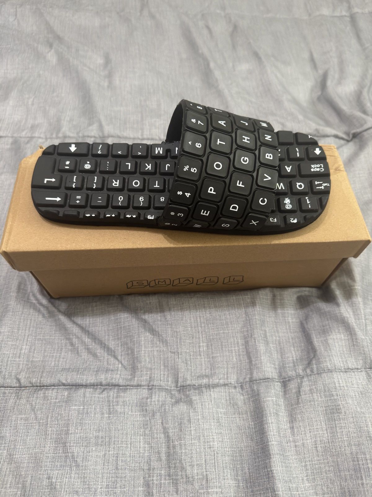 Imran Potato KEYBOARD SLIDES Size US 9 / EU 42 - 8 Thumbnail