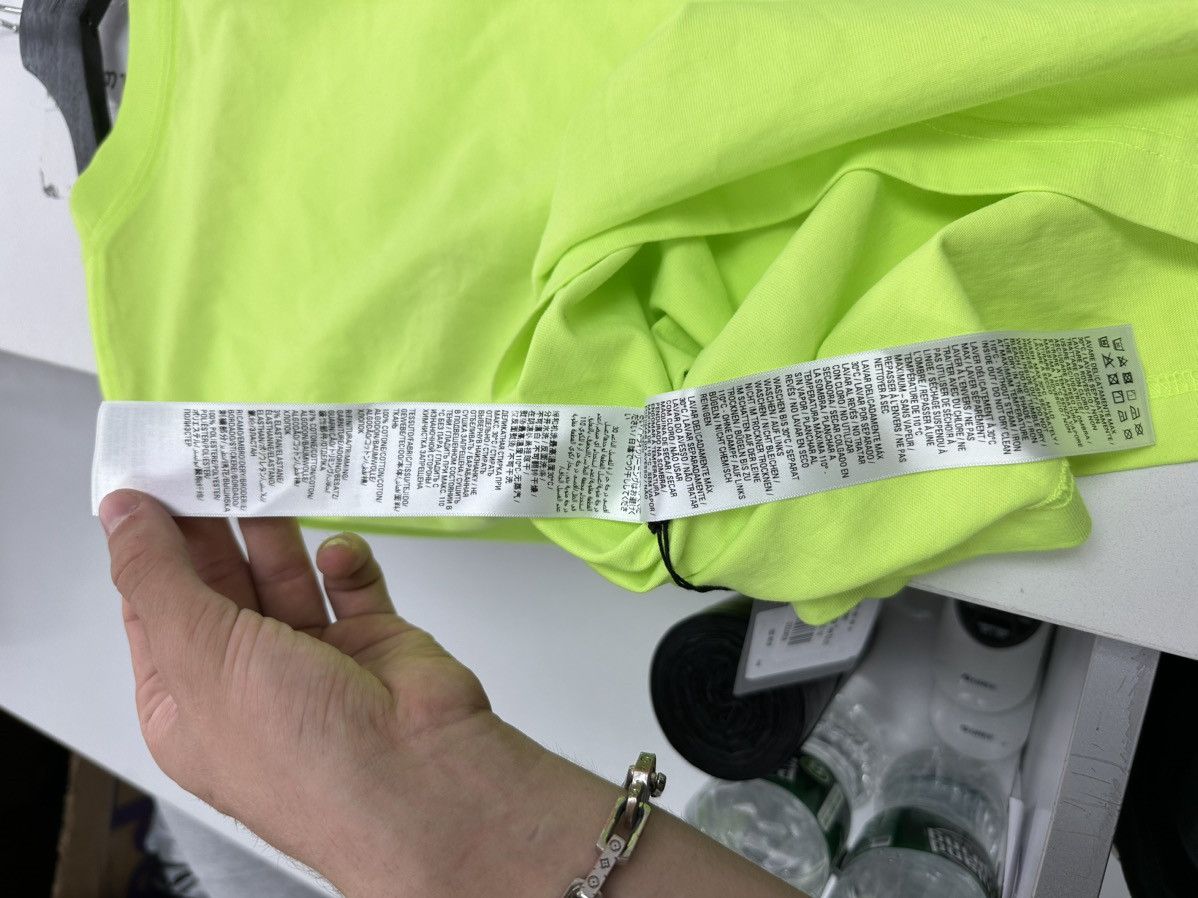 Balenciaga Balenciaga Uniform T Shirt Neon Size US M / EU 48-50 / 2 - 7 Thumbnail