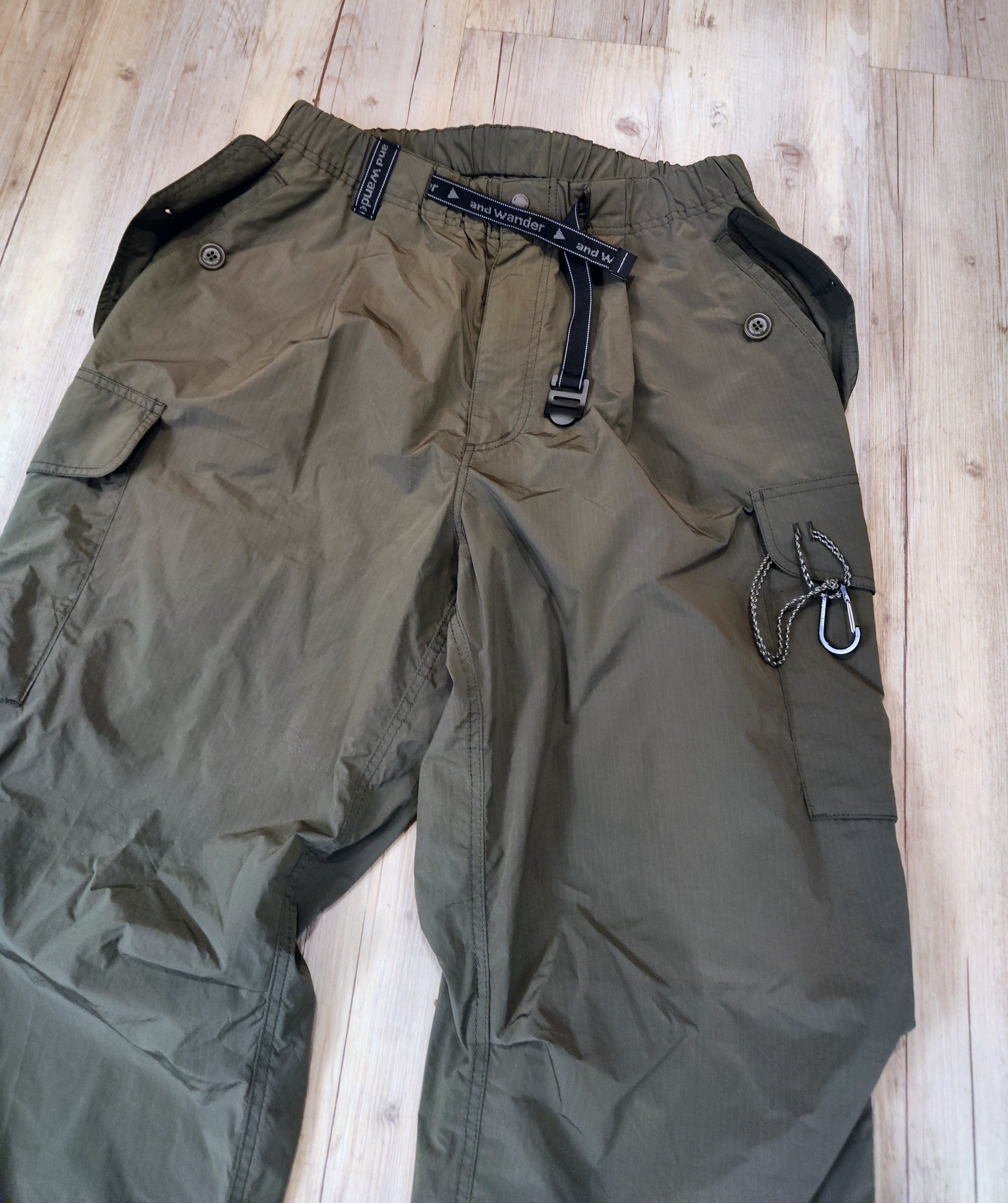 And Wander NEW Oversized cargo.Like Stone Island or Acronym Size US 34 / EU 50 - 3 Thumbnail