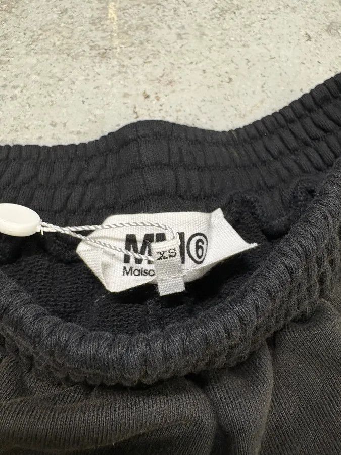 Maison Margiela Maison Margiela MM6 Black Faded Jogger Suitpants Size US 39 - 11 Thumbnail
