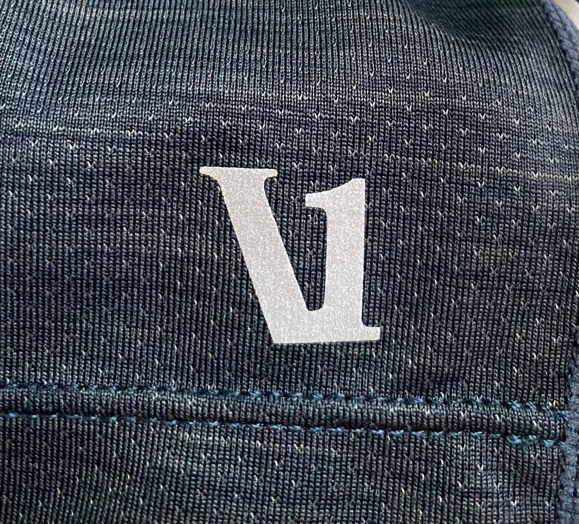 Vuori Vuori Zephyr Navy Performance Short Sleeve T-Shirt Small Size US S / EU 44-46 / 1 - 4 Thumbnail