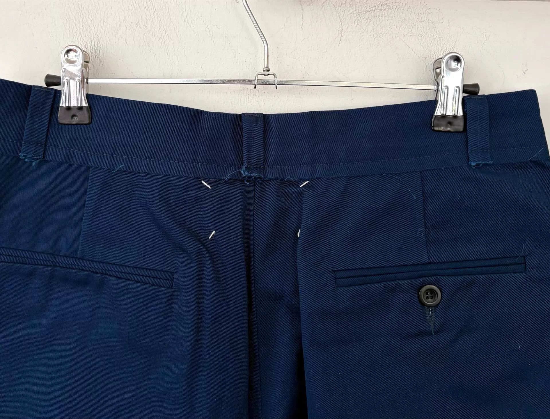 Maison Margiela Maison Margiela 22ss Men Pleat Straight Chino Navy 46 (NWT) Size US 30 / EU 46 - 6 Thumbnail