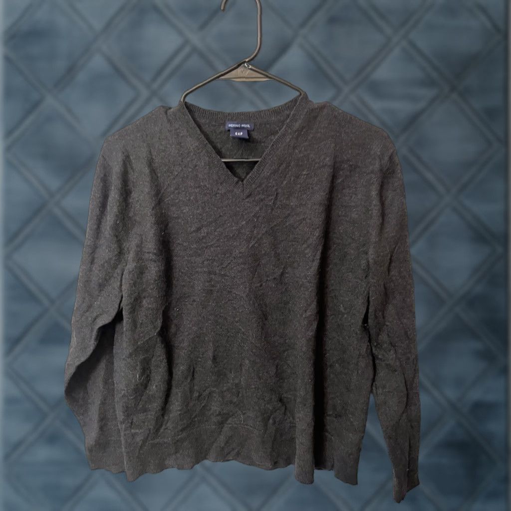 Gap GAP Mens Long Sleeve V-Neck Merino Wool Sweater Size L Dark Gray Size US L / EU 52-54 / 3 - 1 Thumbnail