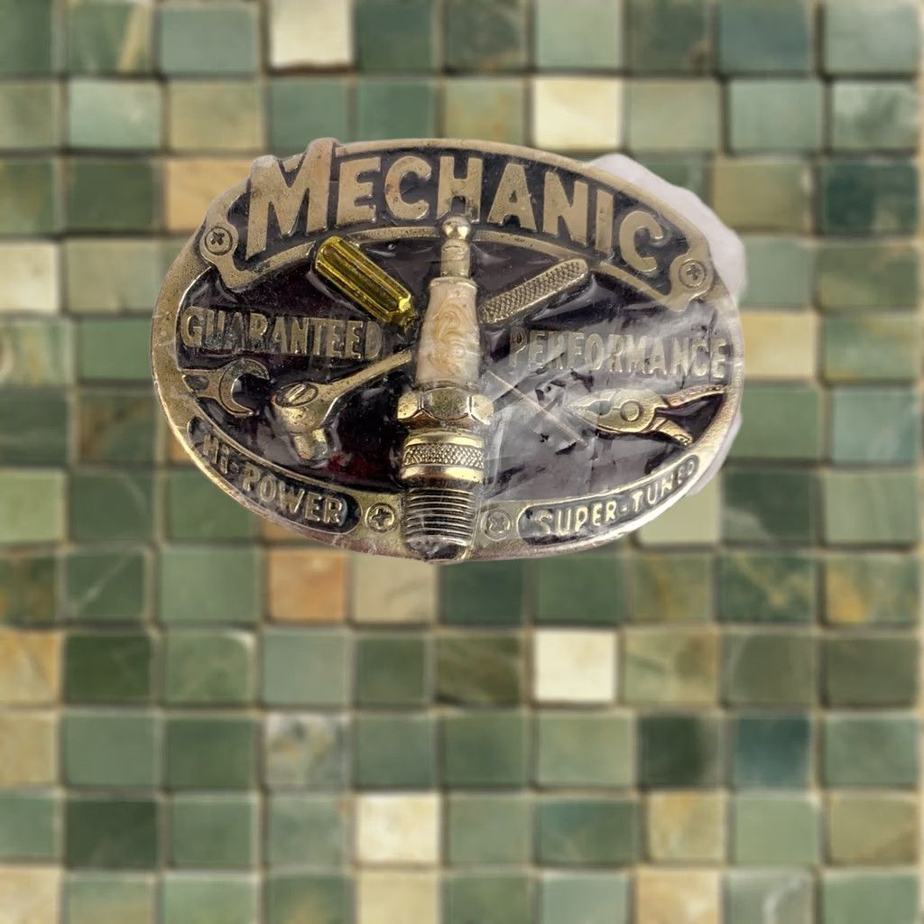 Vintage VINTAGE Mechanic Hi-Power Super-Tuned Guaranteed Performance 1982 Belt Buckle Size ONE SIZE - 1 Thumbnail