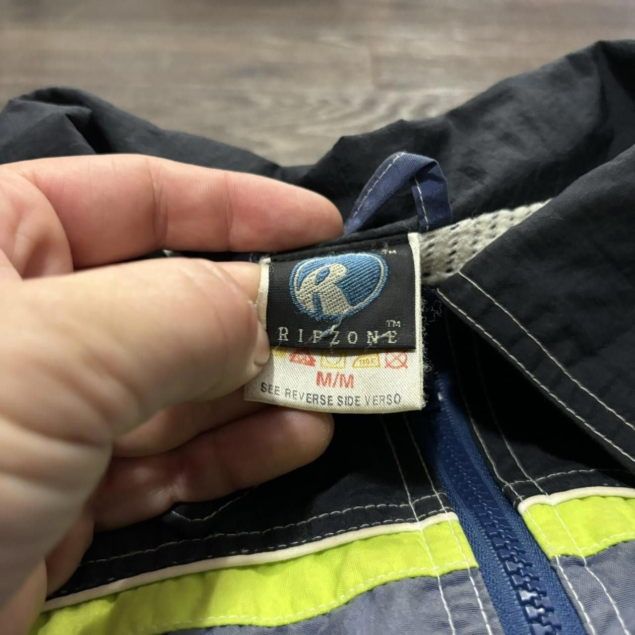 Designer Vintage Ripzone Windbreaker Size US L / EU 52-54 / 3 - 7 Thumbnail