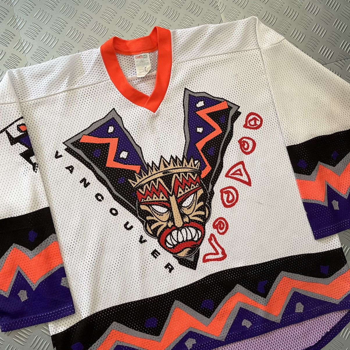 Ccm × Vintage Vintage 90s CCM Vancouver Voodoo RHI Hockey Jersey 🪇🎭 Size US M / EU 48-50 / 2 - 4 Thumbnail