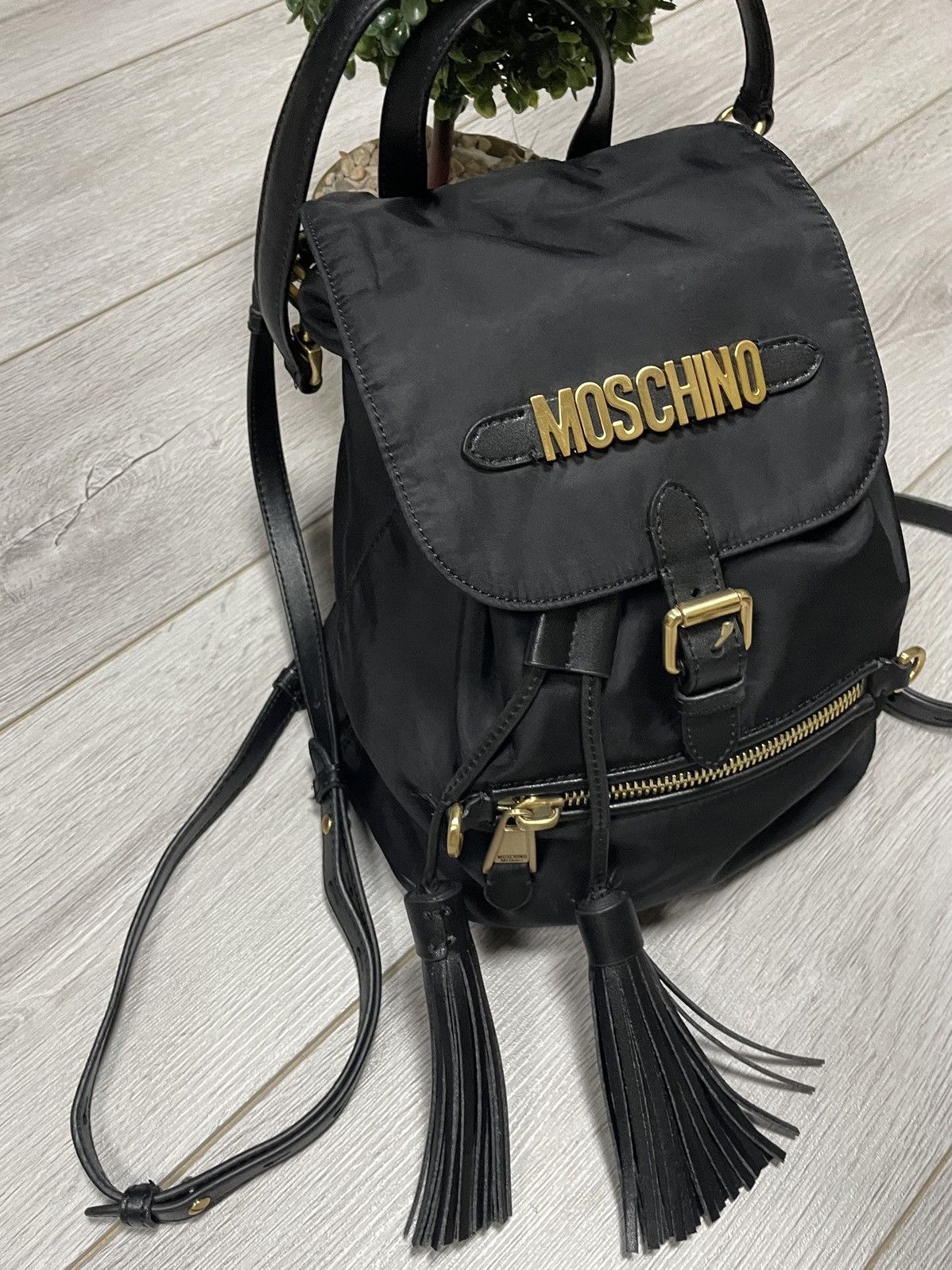 Moschino Moschino big gold logo backpack spell out Size ONE SIZE - 10 Thumbnail