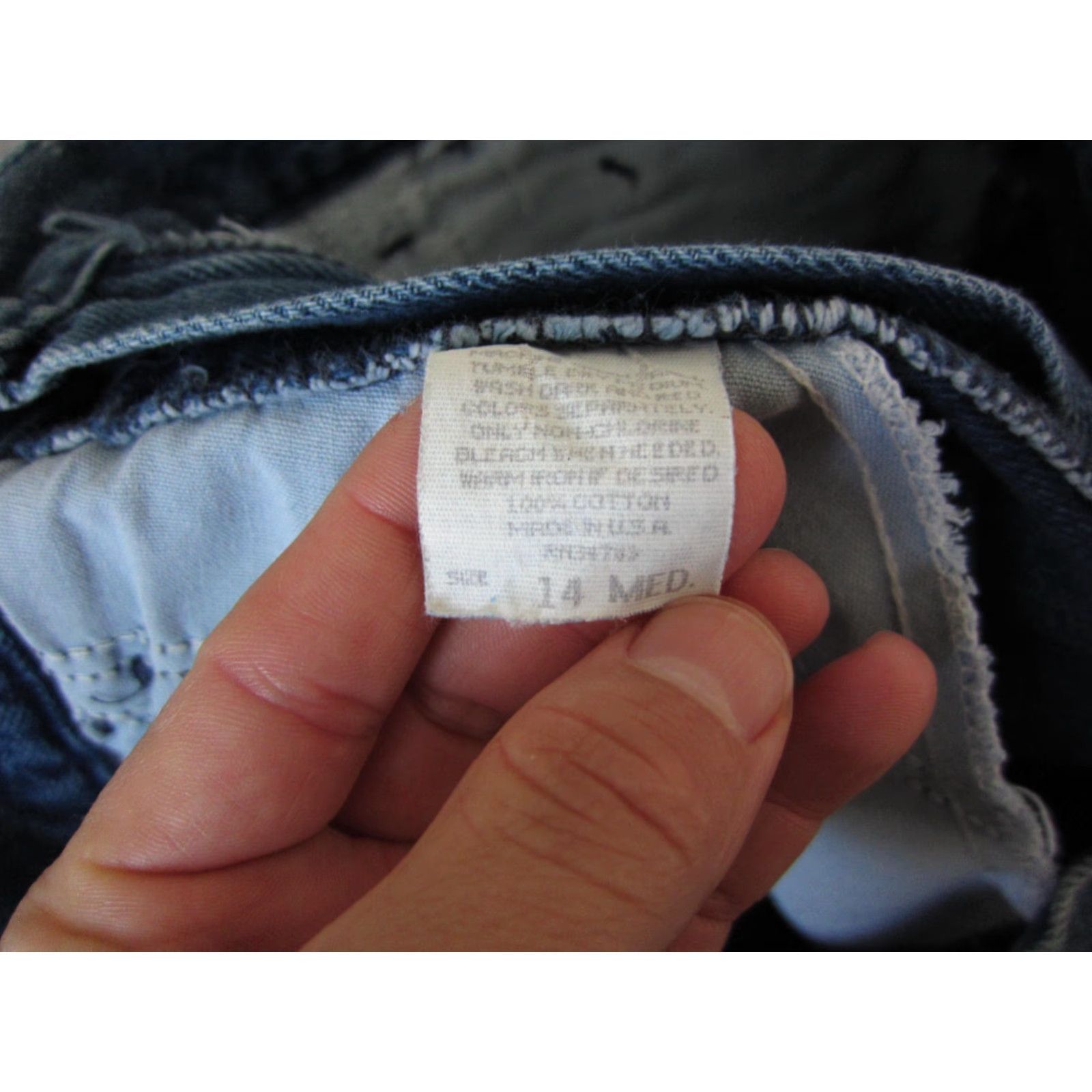 Lee VINTAGE Lee Jeans Shorts Womens Blue Denim Cotton Jorts 14 29 in Blue Denim Jeans 70s 80s Mens Womens Boys Girls Size 29" - 6 Thumbnail