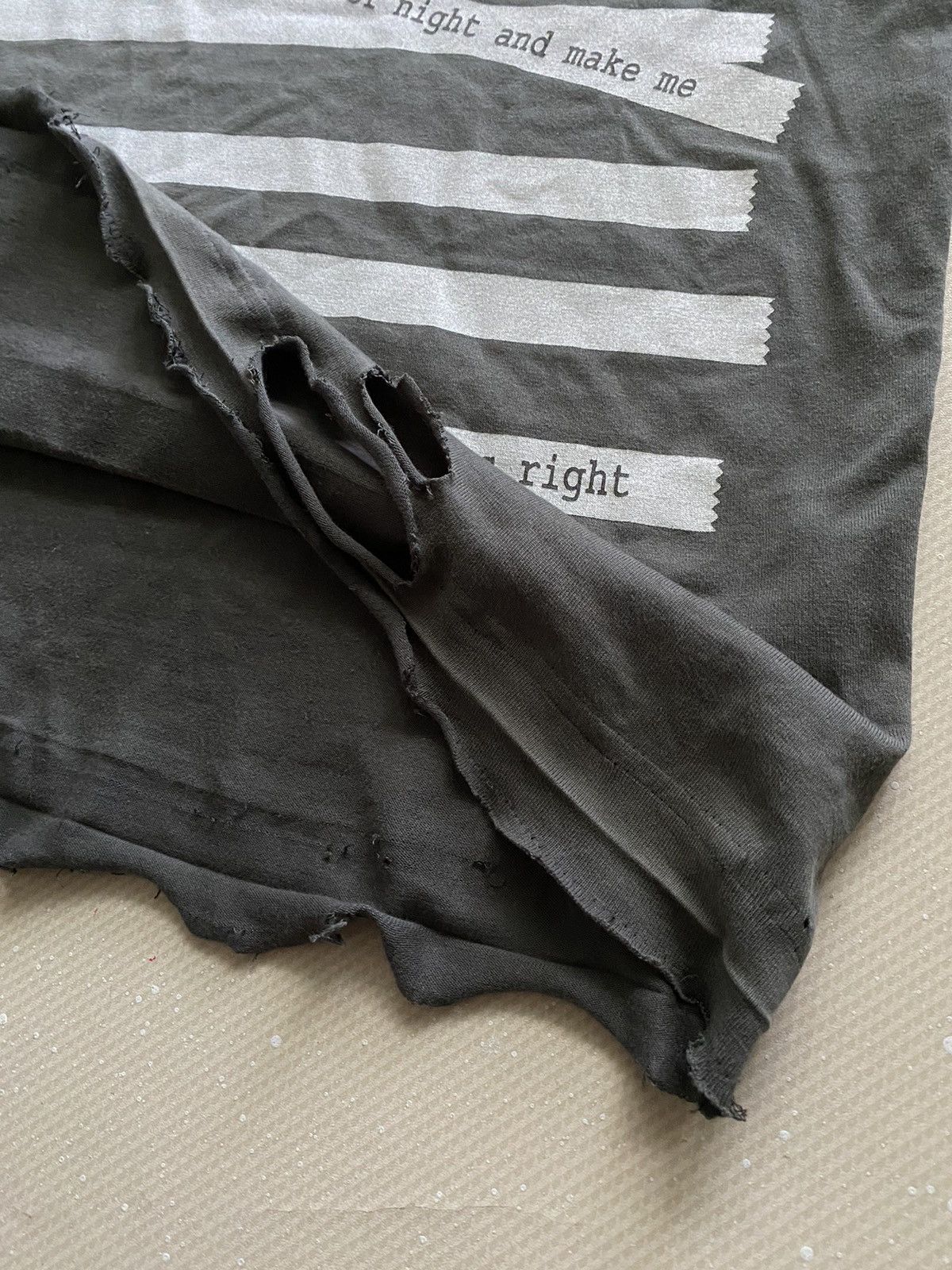 Japanese Brand Takeo Kikuchi poem distressed trashed tank top Size US L / EU 52-54 / 3 - 7 Thumbnail