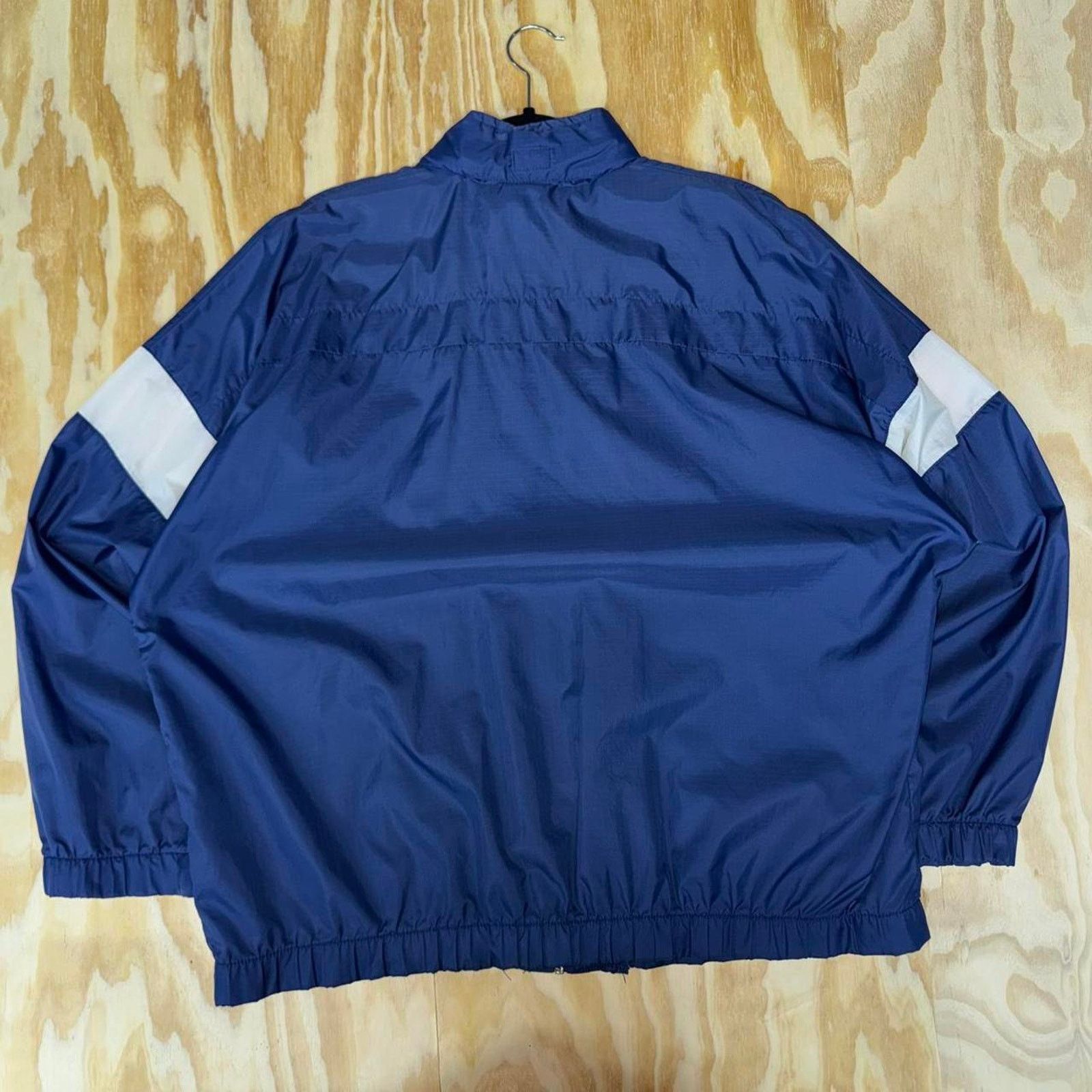 Puma Vintage y2k puma 1990s essential lightweight windbreaker Size US L / EU 52-54 / 3 - 2 Thumbnail