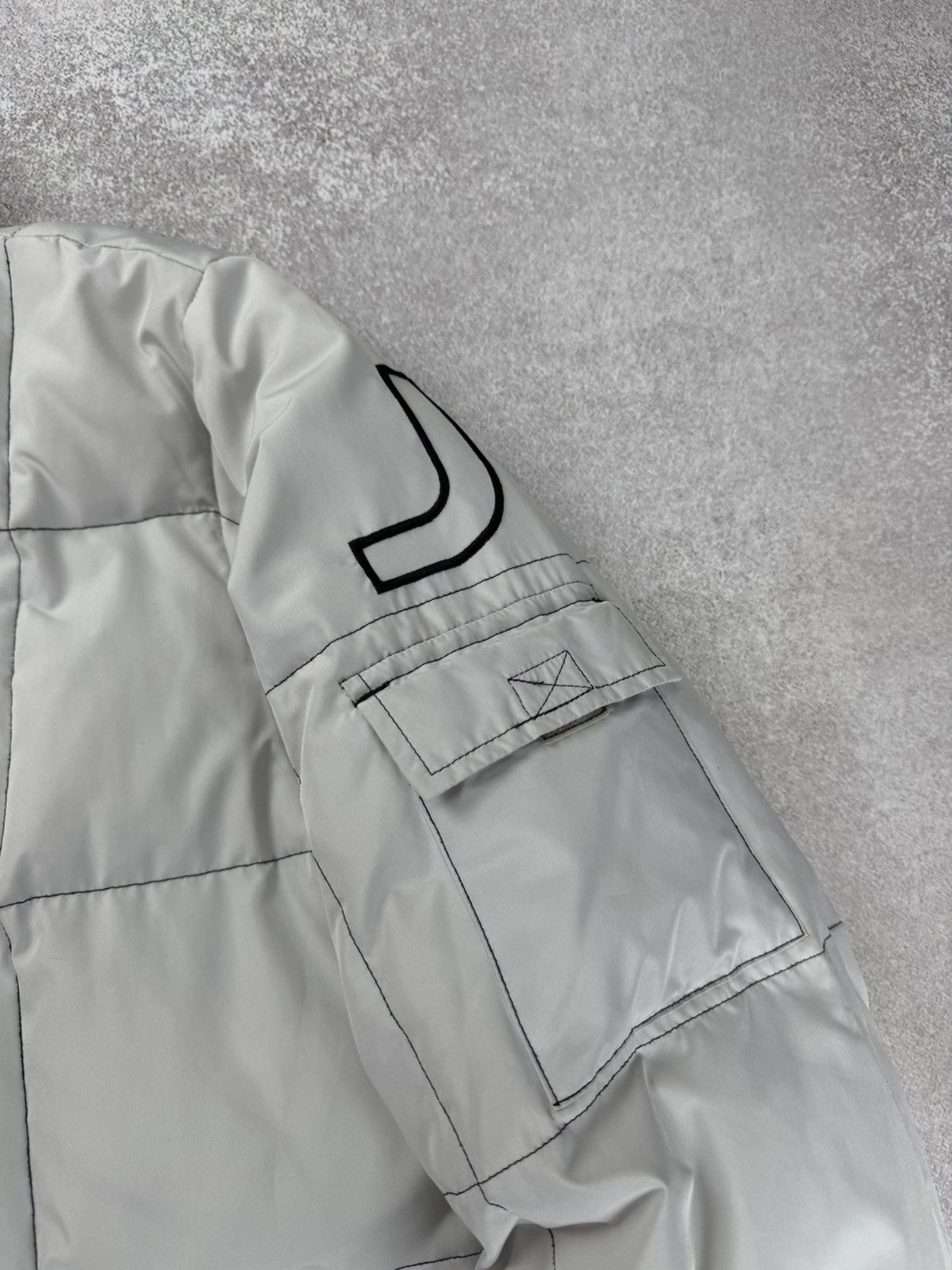 Armani Vintage Armani Jeans AJ Down Puffer Jacket Men’s Size US L / EU 52-54 / 3 - 9 Thumbnail
