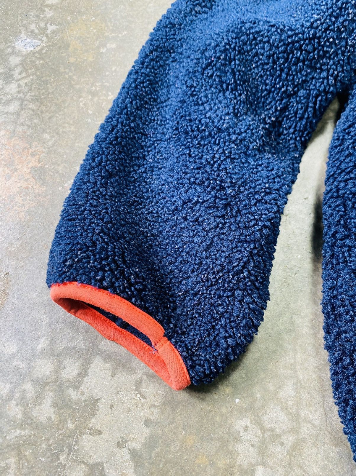 JW Anderson × Uniqlo Rare Uniqlo x J.W. Anderson Hoodie Fleece Size US L / EU 52-54 / 3 - 6 Thumbnail