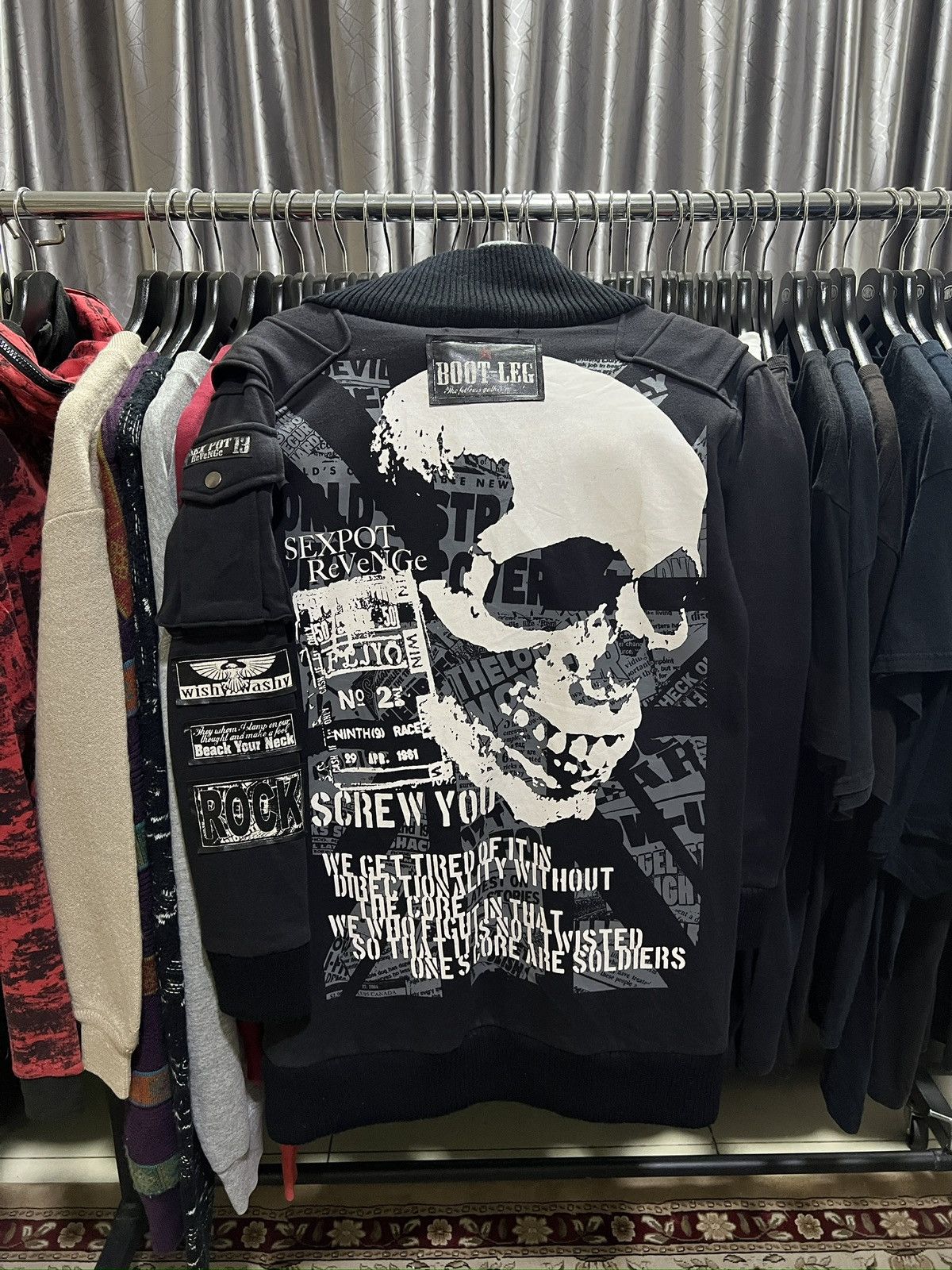 Japanese Brand SexPotRevenge 🇯🇵 Punk Skulls Goth Black Half Zipper Long Size US M / EU 48-50 / 2 - 1 Thumbnail