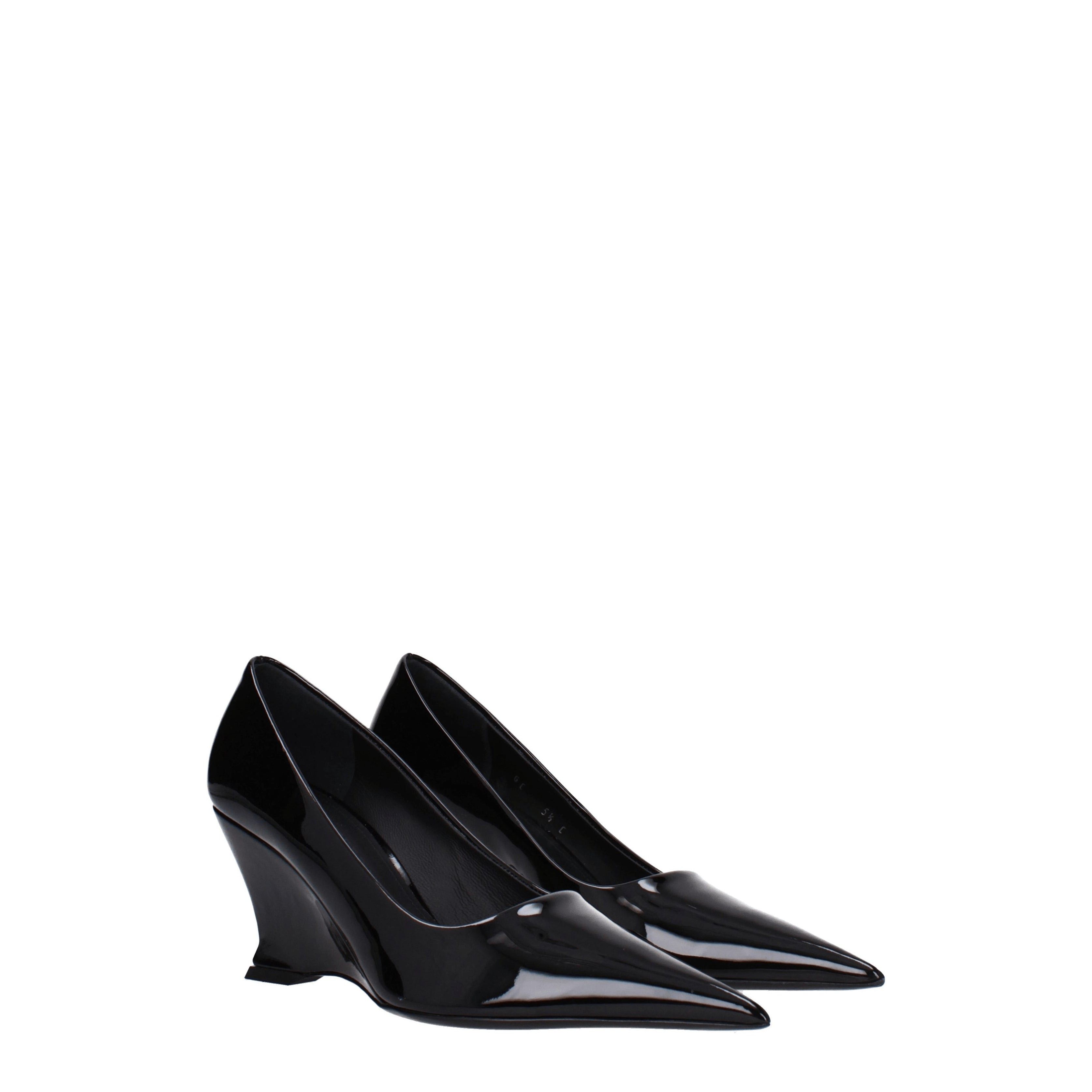 Salvatore Ferragamo Pumps in Patent Leather Size US 7.5 / IT 37.5 - 1 Thumbnail