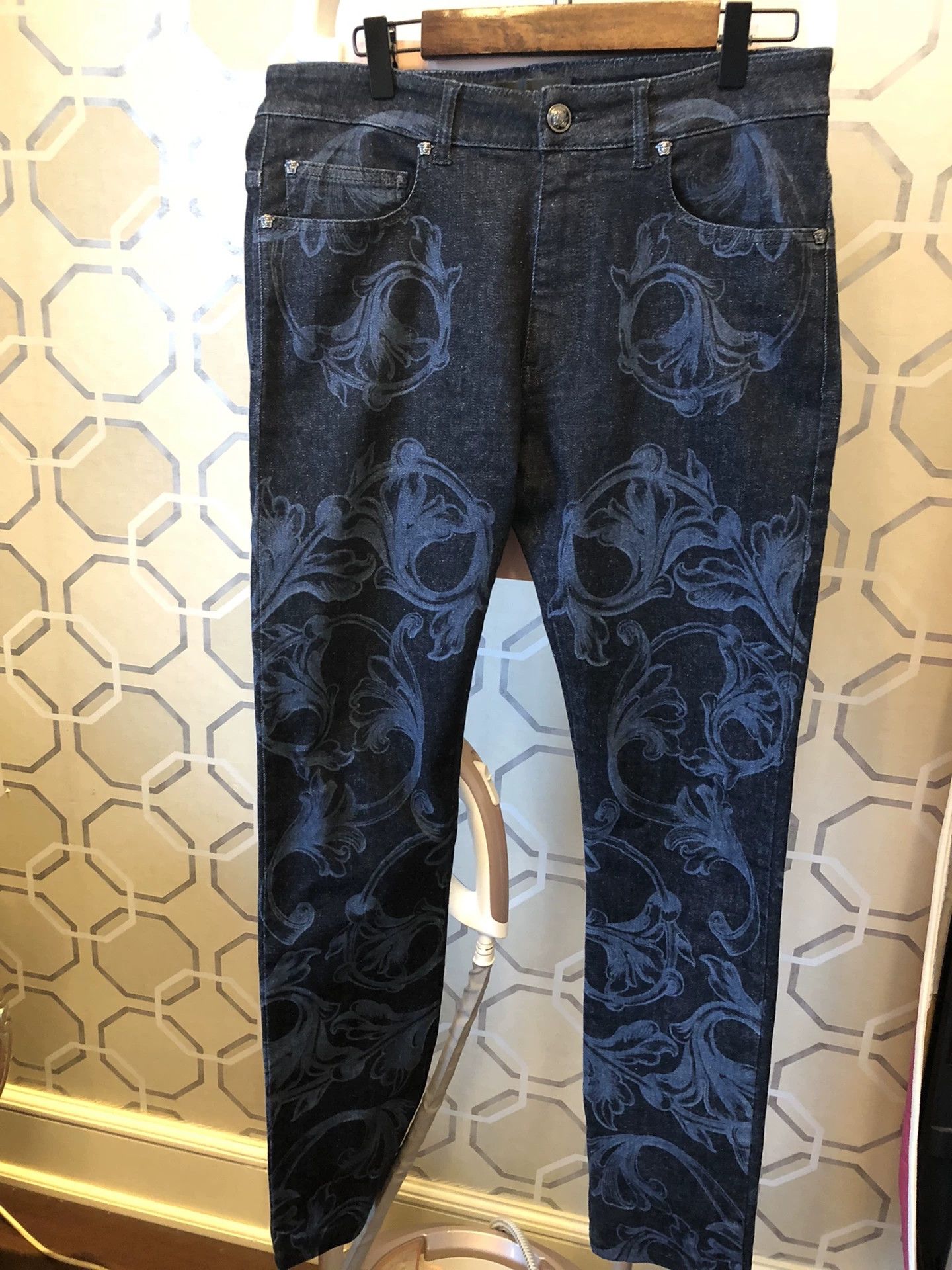Versace Versace Baroque Print Denim Jeans Size US 30 / EU 46 - 1 Thumbnail