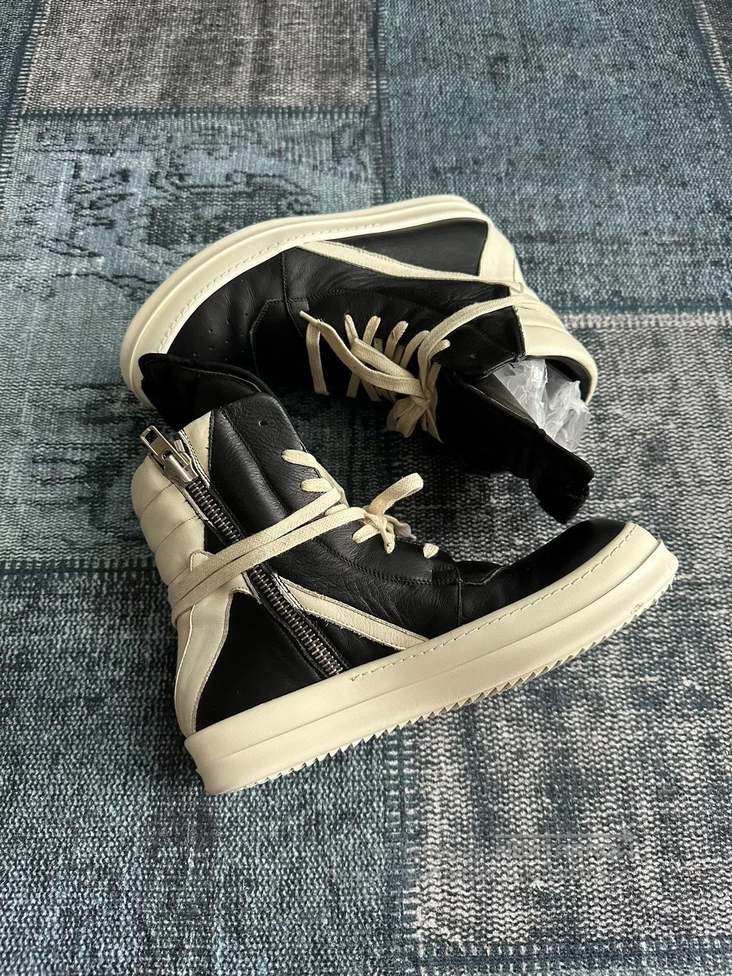 Rick Owens Rick Owens Main Line Triangle Size 39. Size US 6 / EU 39 - 1 Thumbnail
