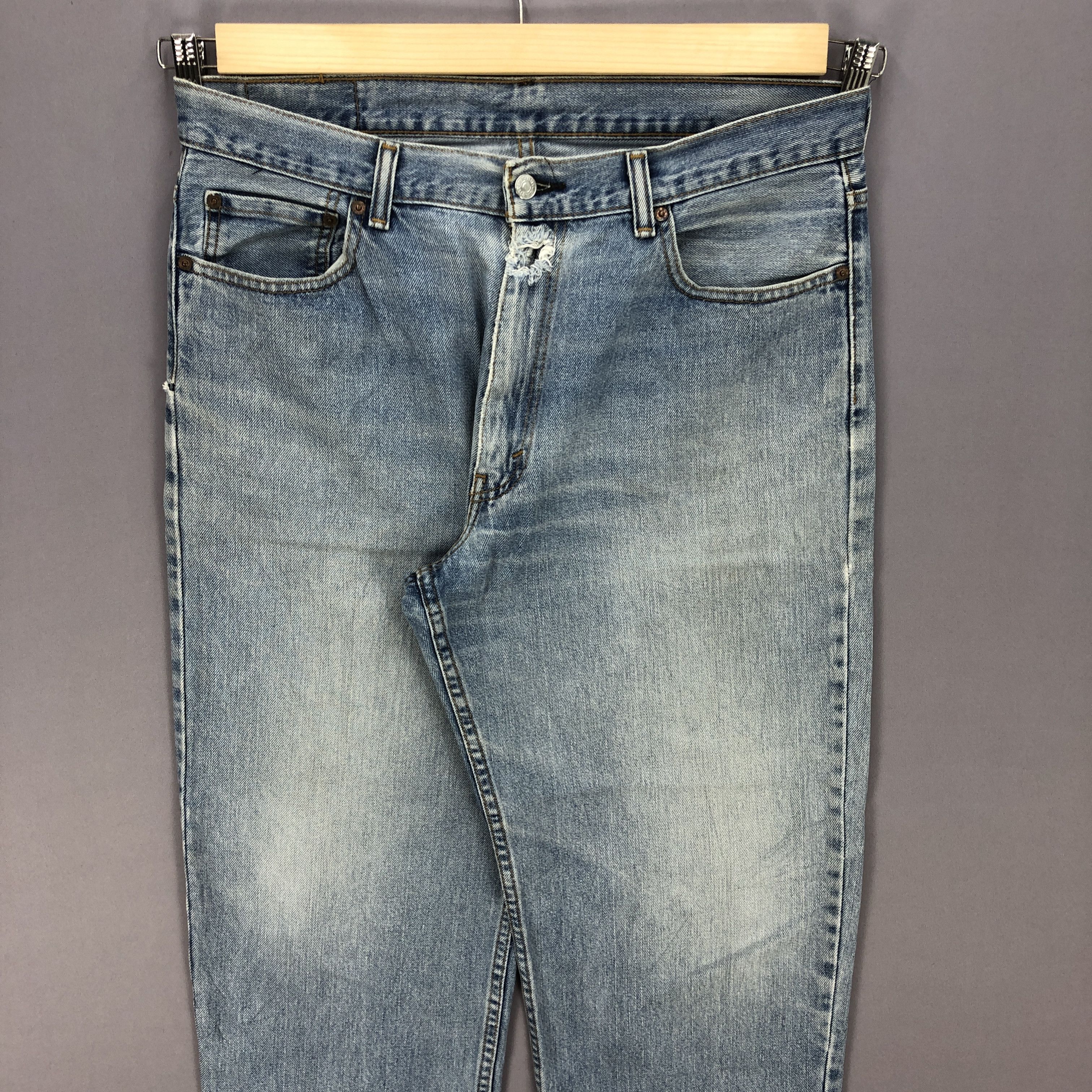 Levi's Vintage Levis Light Wash Baggy Jeans Levi's Sun Faded Denim Size US 36 / EU 52 - 3 Thumbnail