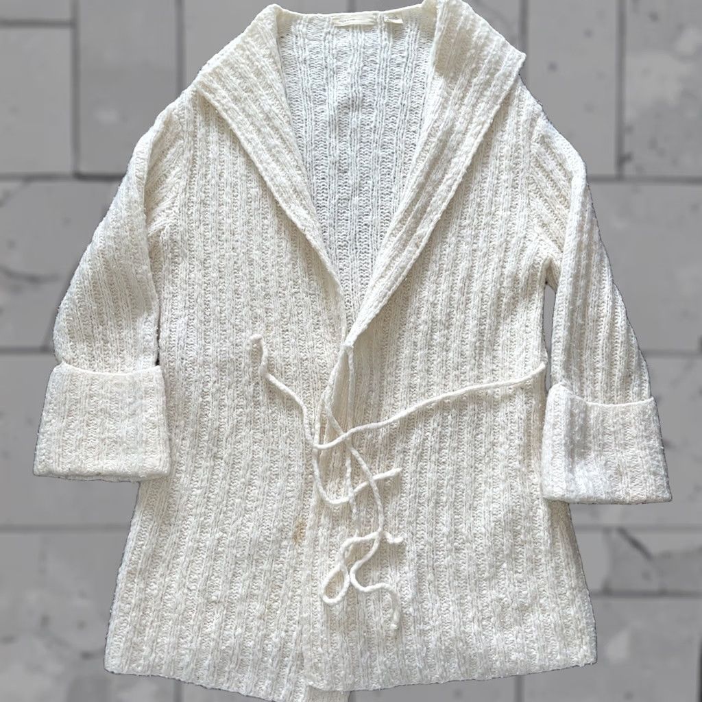 Anthropologie Anthropologie Sleeping On Snow White Wool Blend Knit Sweater/Cape Womens L White Knit Cape Sweater L Womens Size L / US 10 / IT 46 - 1 Thumbnail