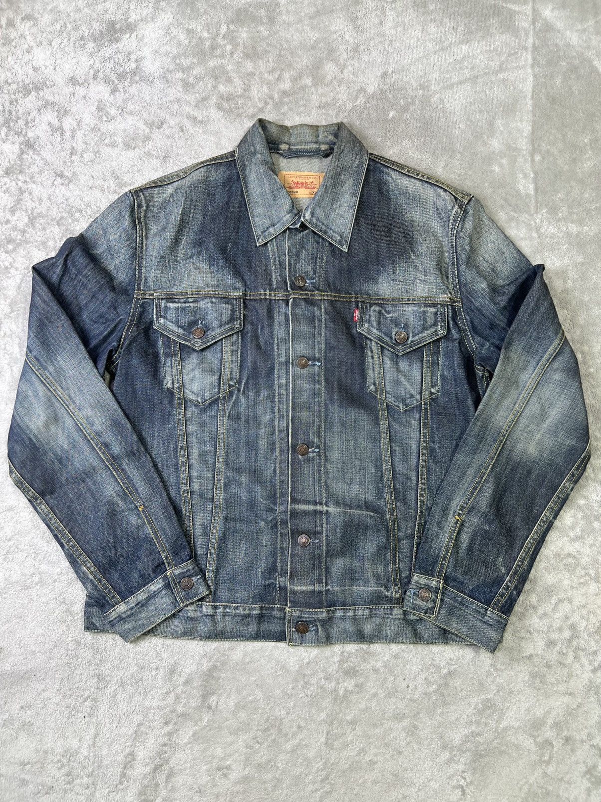 Levi's Vintage Clothing Vintage Y2K Levi’s 70500 Denim Trucker Jacket XL Distressed Size US XL / EU 56 / 4 - 1 Thumbnail