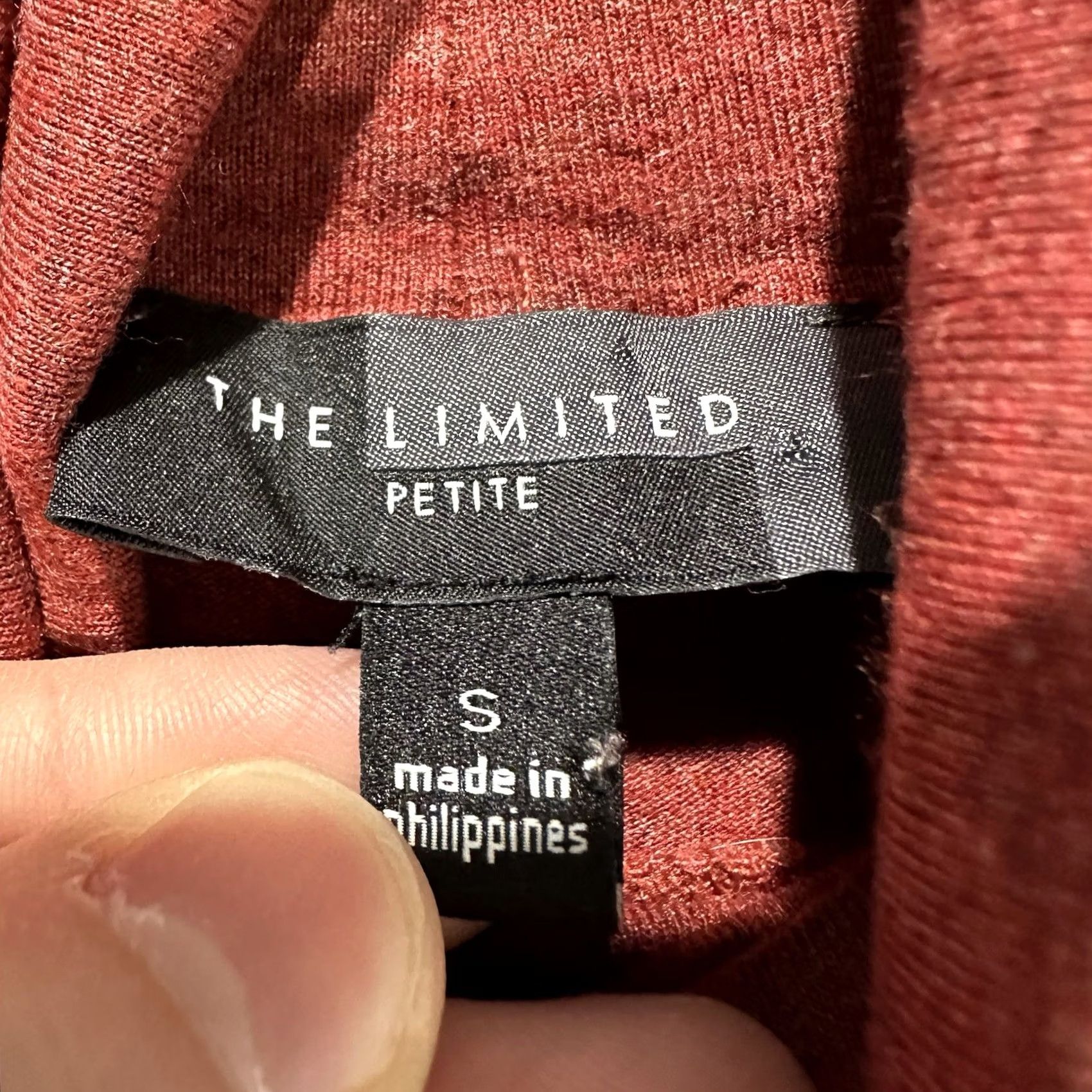 Vintage The Limited Sweater Women Petite Small Red Turtleneck Long Sleeve Lightweight Size S / US 4 / IT 40 - 3 Thumbnail