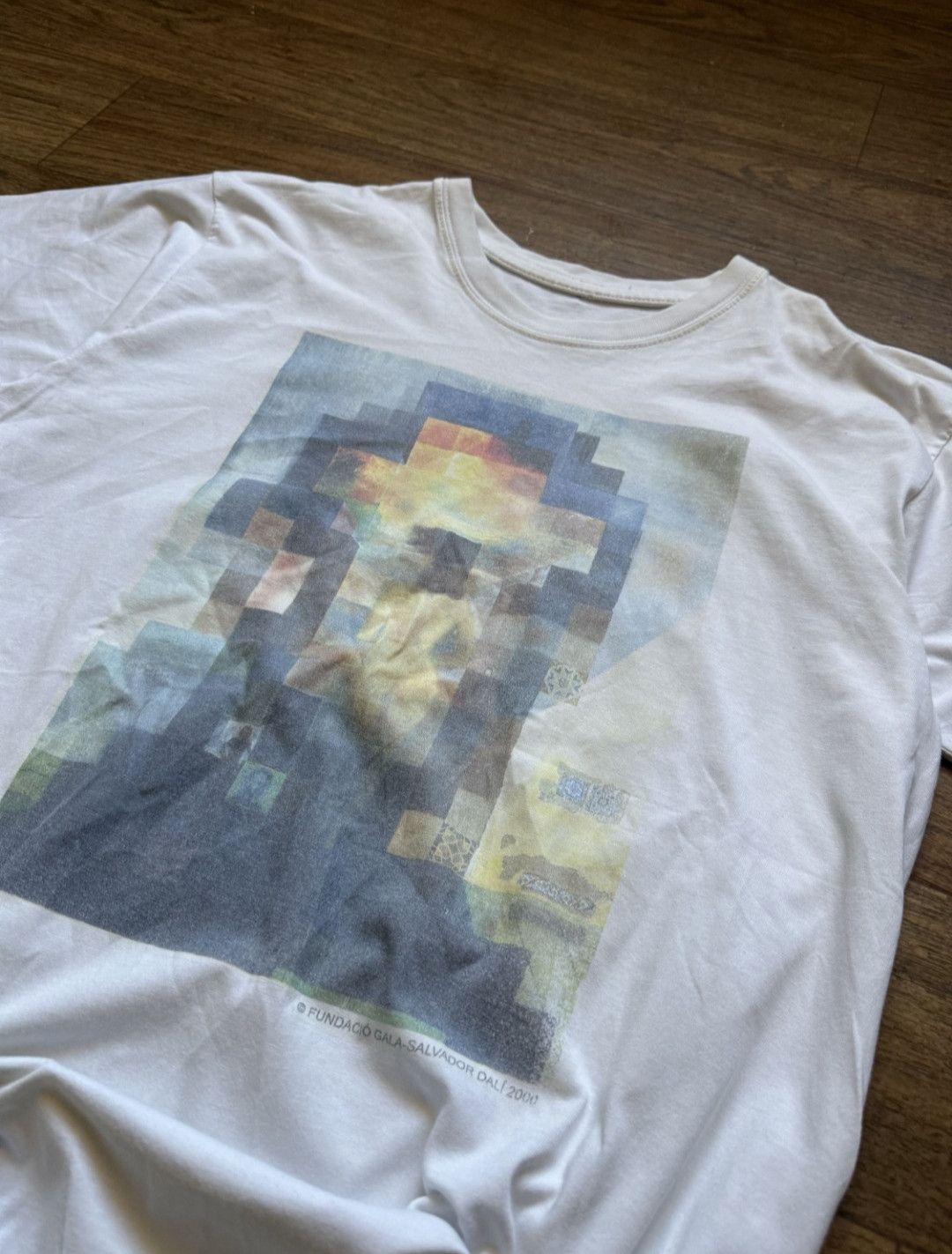 Vintage Vintage 00's Salvador Dali Art Pixel t-shirt Size US M / EU 48-50 / 2 - 3 Thumbnail