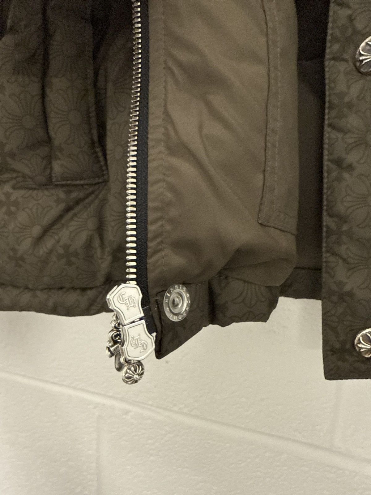 Chrome Hearts Chrome Hearts Monogram Puffer Jacket Olive Green XL Size US XL / EU 56 / 4 - 9 Thumbnail