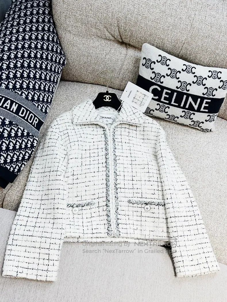Chanel Chanel 21B black and white colour block plaid silver rolle Size XXS / US 00 / IT 34 - 4 Thumbnail