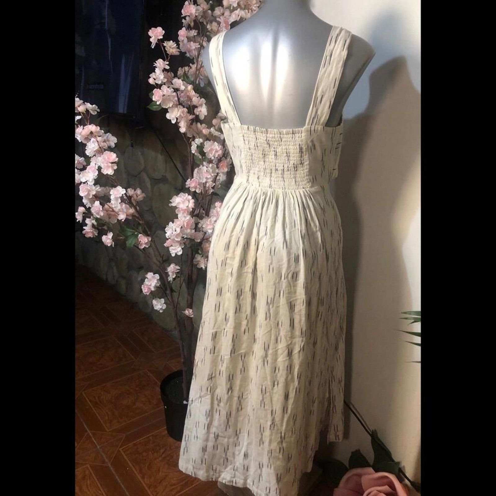 Free People linen dress Free people summer mid section cut out tie front Size S / US 4 / IT 40 - 6 Thumbnail