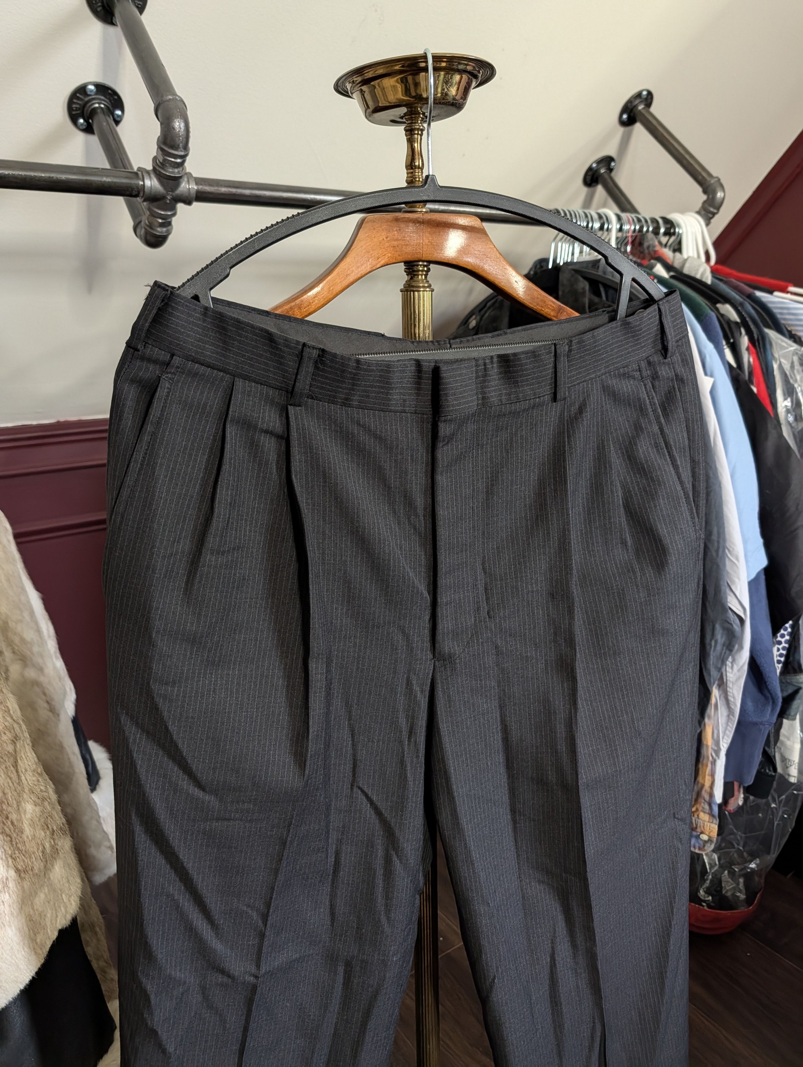 Brooks Brothers Vintage pure Woolmark New Wool pinstriped cuffed trousers Size US 32 / EU 48 - 2 Thumbnail