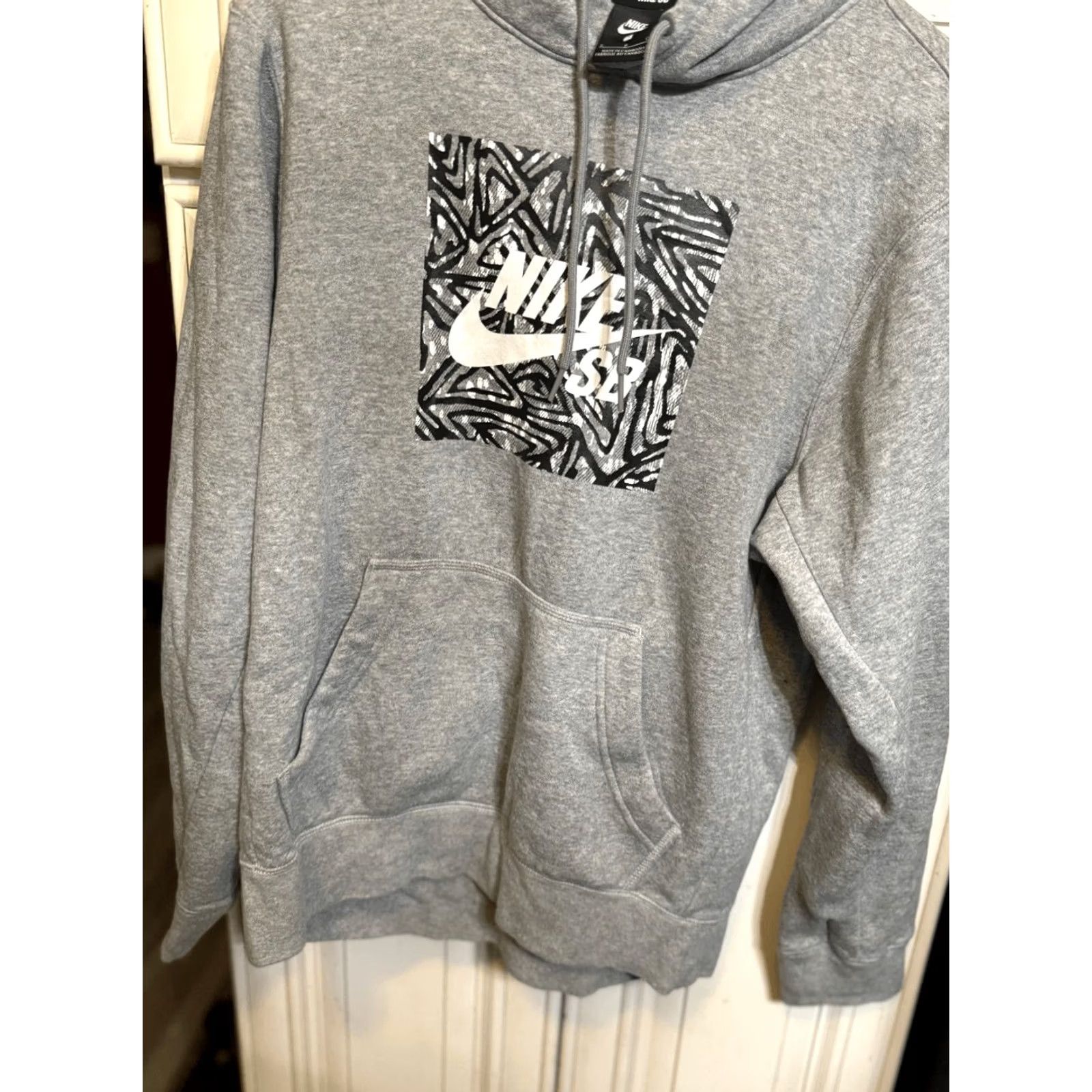 Nike Nike SB Men's Logo Graphic Long Sleeve Pullover Hoodie Gray Small Size US S / EU 44-46 / 1 - 4 Thumbnail
