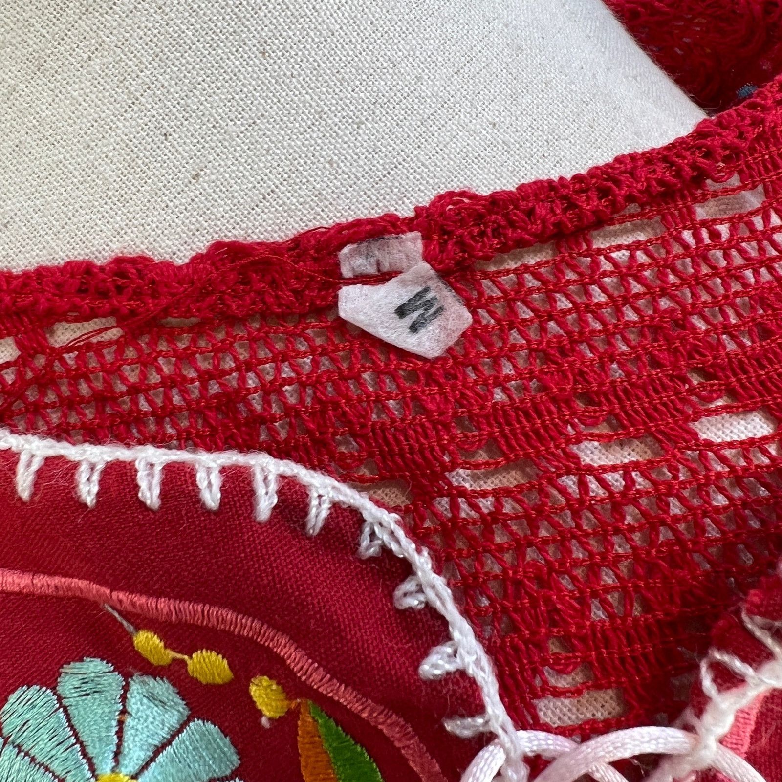 Handmade Handmade Embroidered Floral Mexican Dress Red Size M / US 6-8 / IT 42-44 - 3 Thumbnail