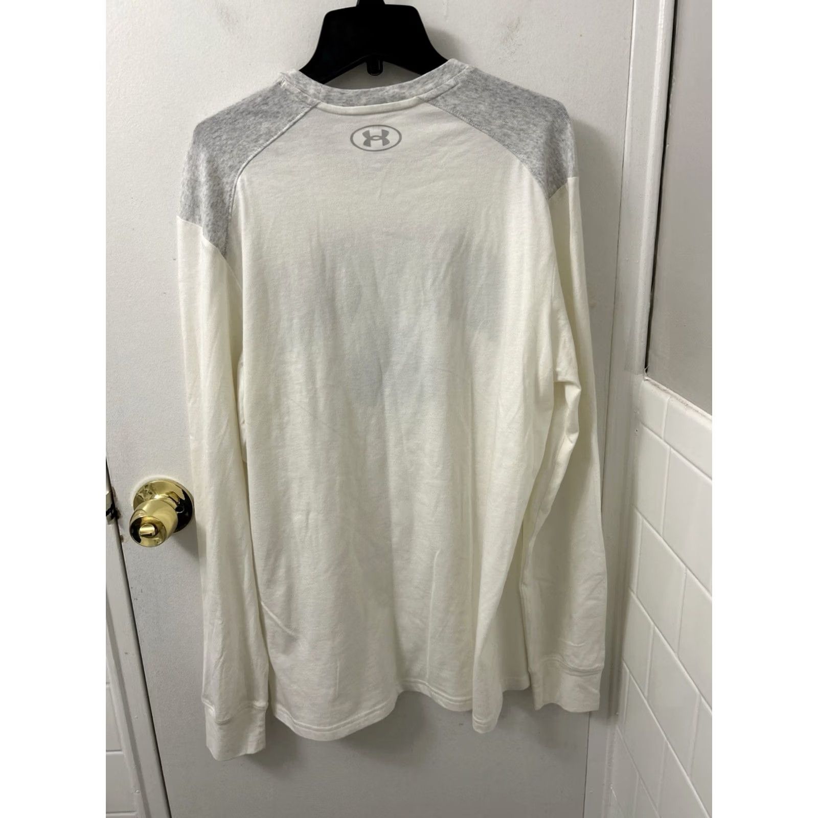Under Armour Under Armour Shirt Mens M Beige Notre Dame Loose Fit L/S NWT 50 MSRP HeatGear ND Shamrock Logo Team USA Mens Size US M / EU 48-50 / 2 - 7 Thumbnail