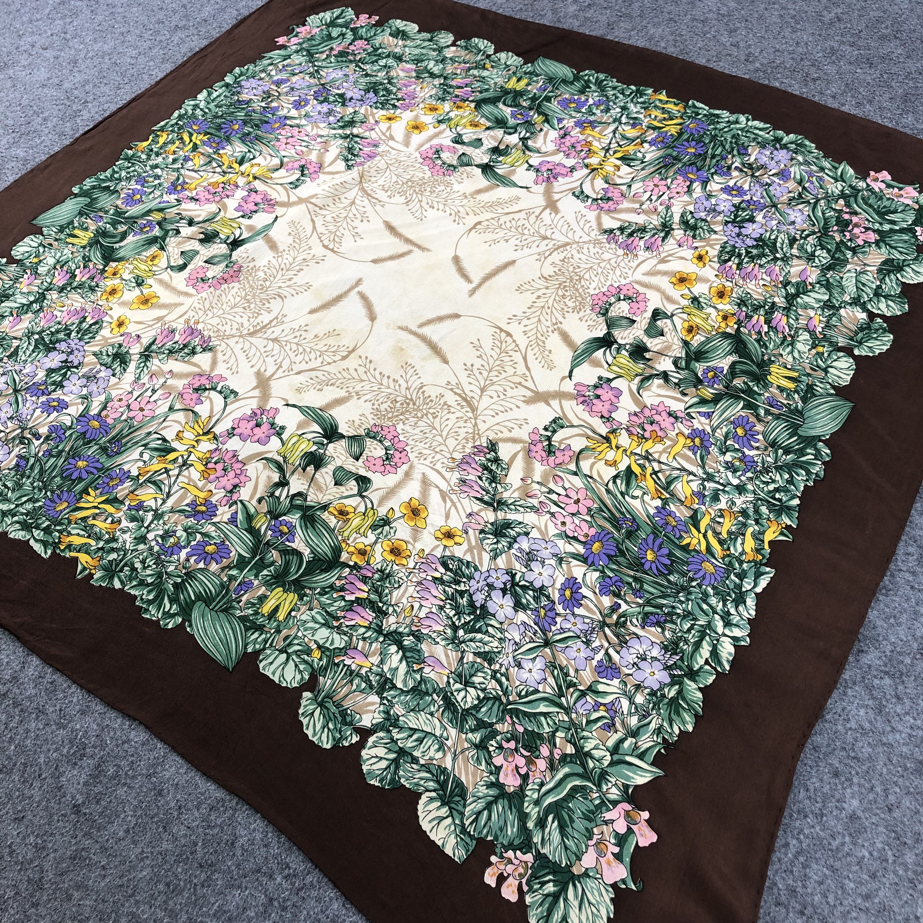 Japanese Brand Vintage Hand Rolled Floral Silk Scarf M304 Size ONE SIZE - 3 Thumbnail