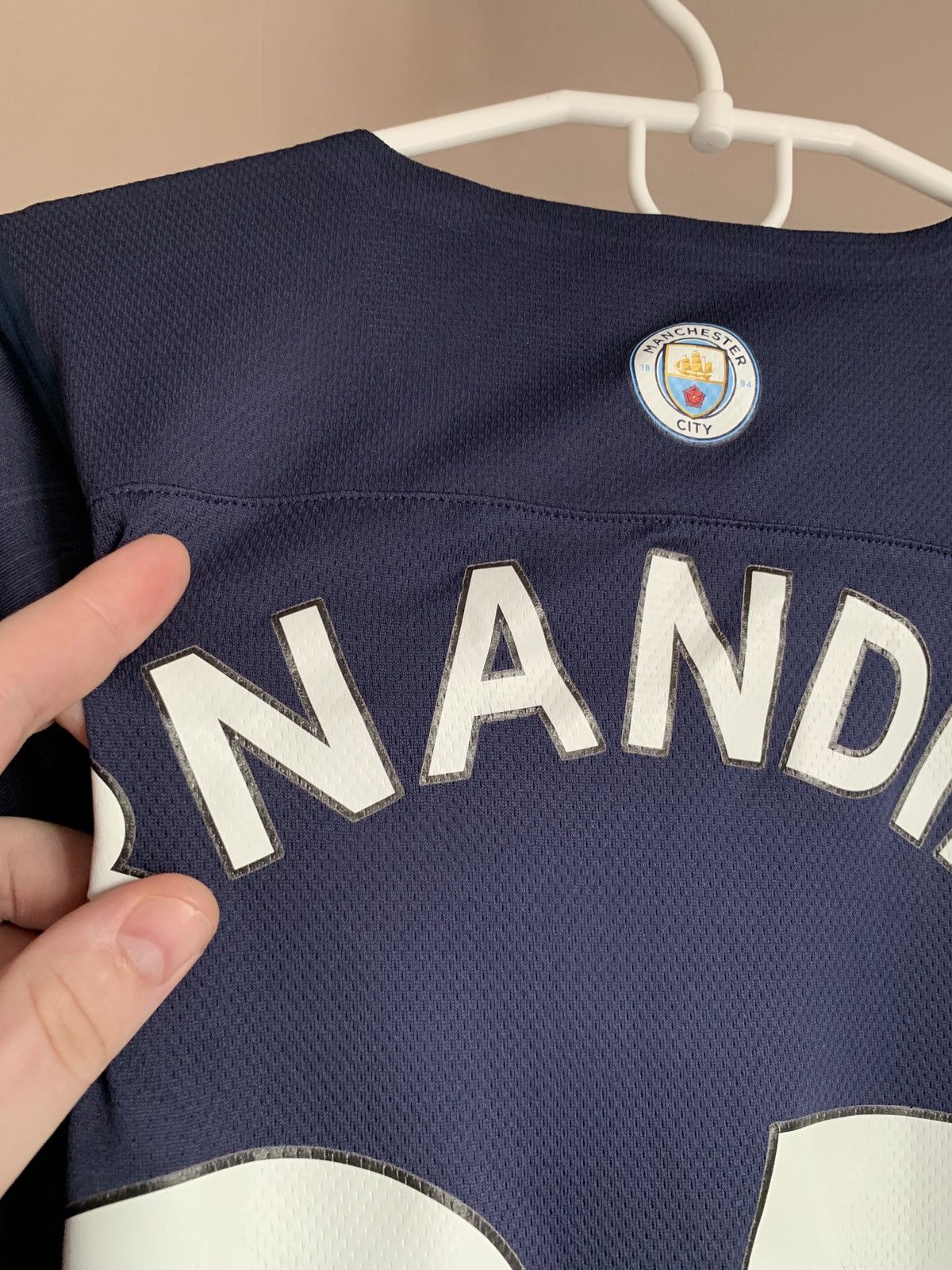 Puma Manchester City Football Shirt Puma Soccer FERNANDINHO #25 Size US M / EU 48-50 / 2 - 13 Thumbnail