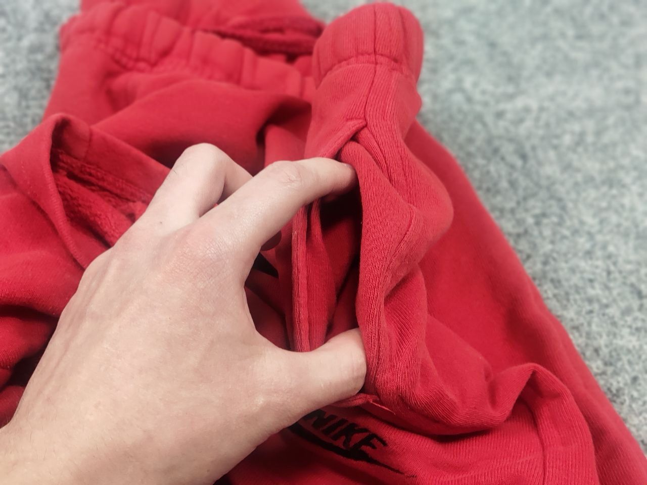 Nike Vintage 80's Nike Swoosh Logo Red Cotton Casual Shorts USA Size US 34 / EU 50 - 10 Thumbnail
