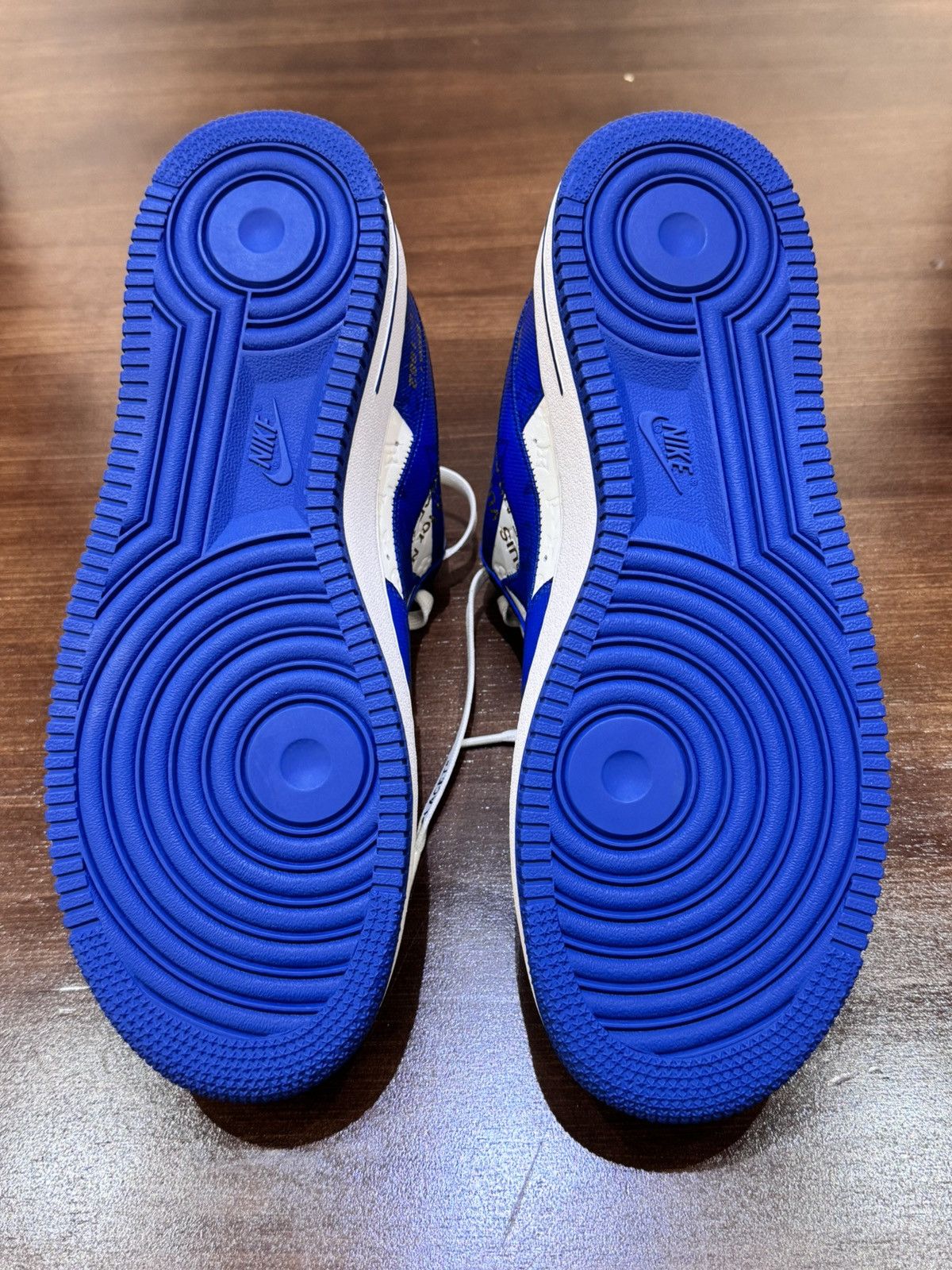 Louis Vuitton Louis Vuitton x Nike Size US 10 / EU 43 - 5 Thumbnail