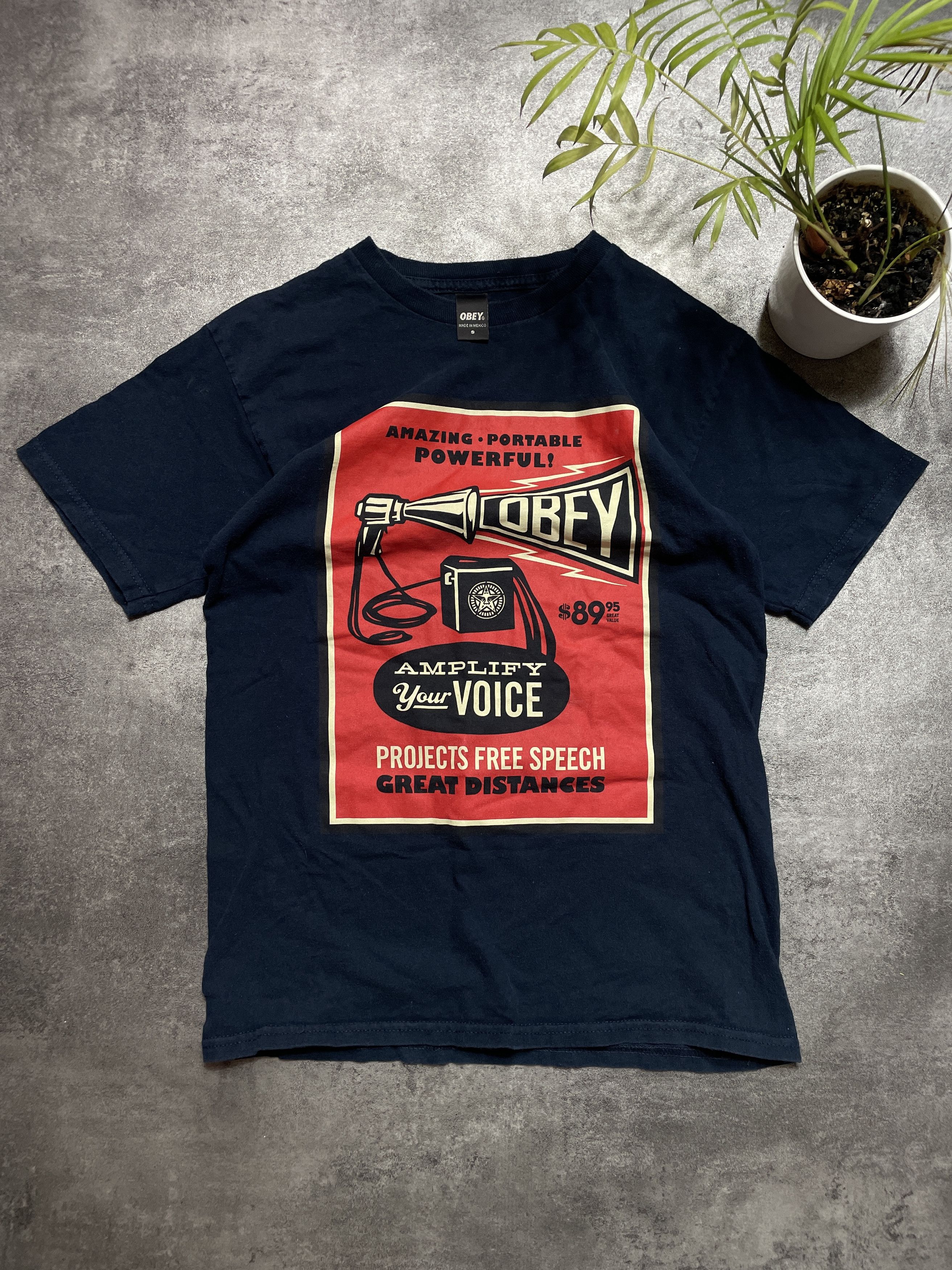 Obey ❗️RARE❗️Vintage Y2K Obey T-Shirt Big Logo Size US XS / EU 42 / 0 - 1 Thumbnail